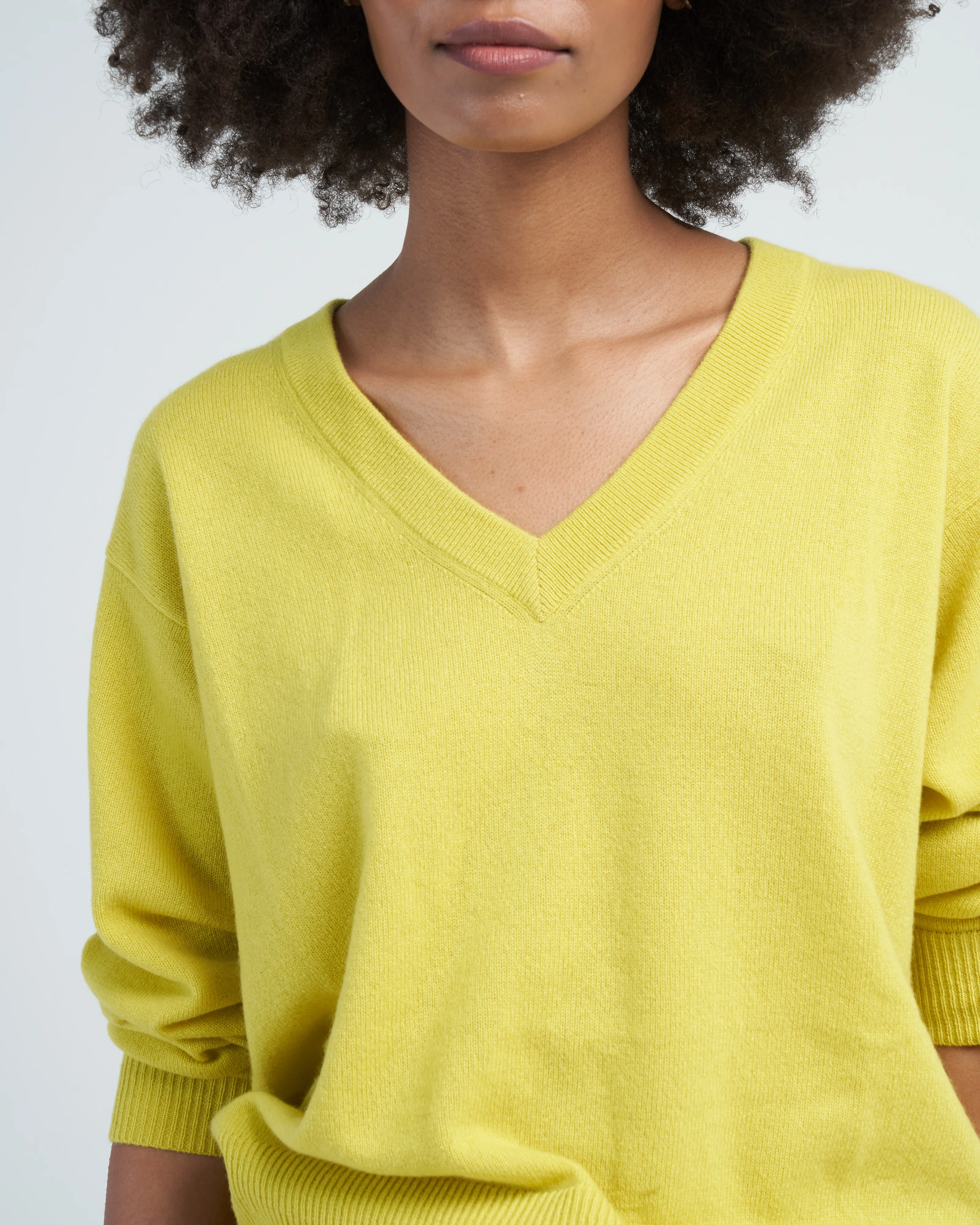 v-neck sweater - citron - Image 5