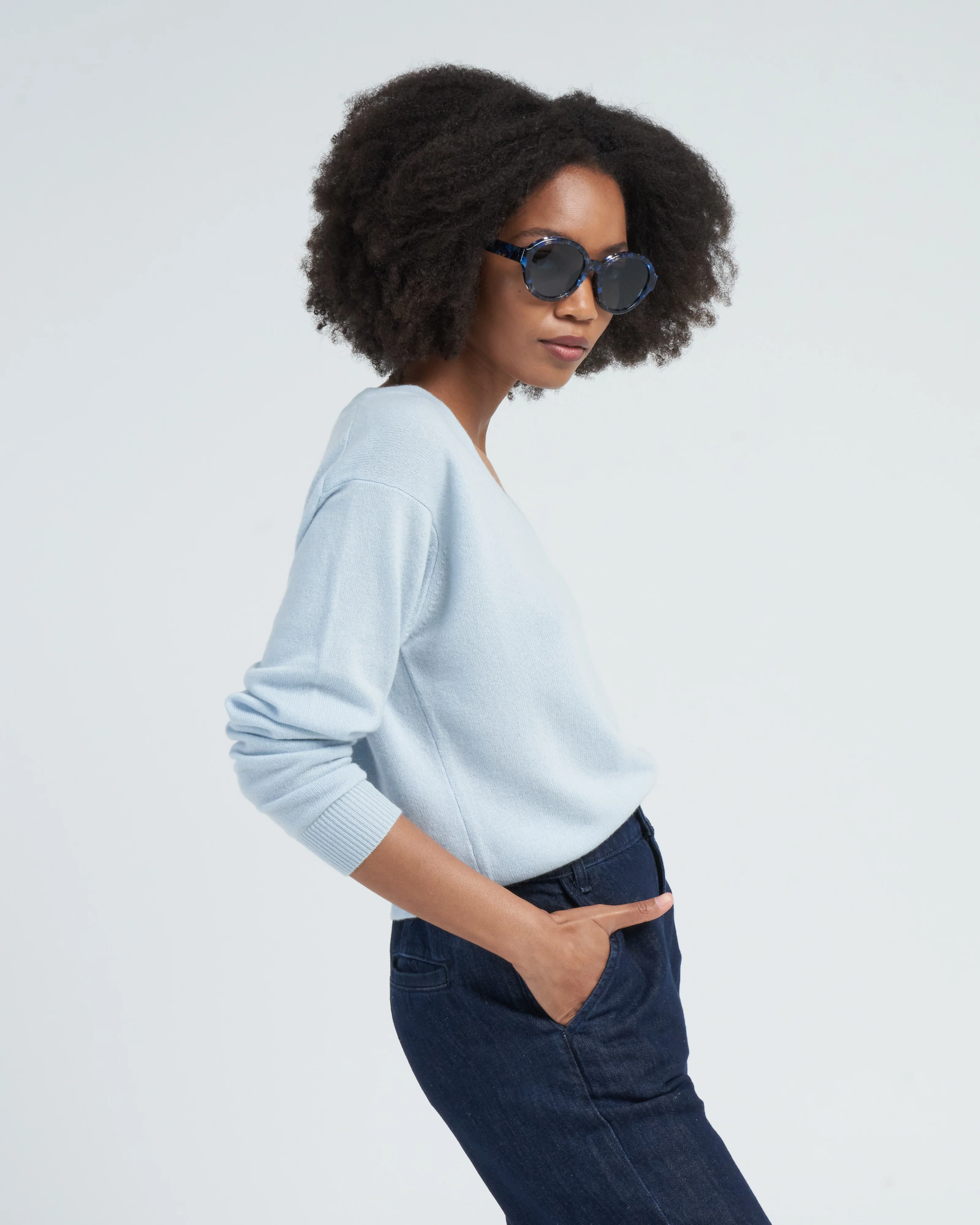 v-neck sweater - pale blue - Image 4