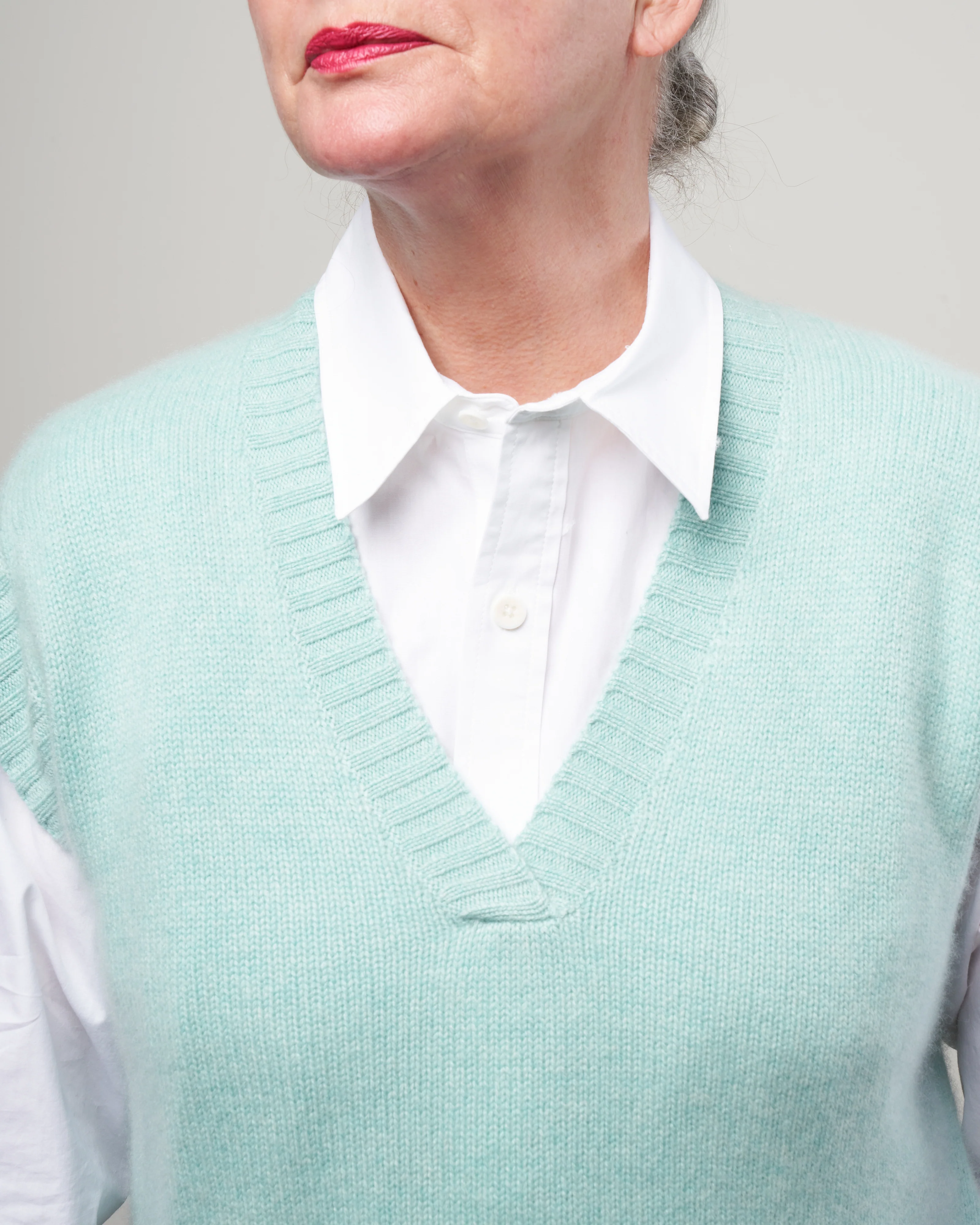 v-sweater - turquoise - Image 5