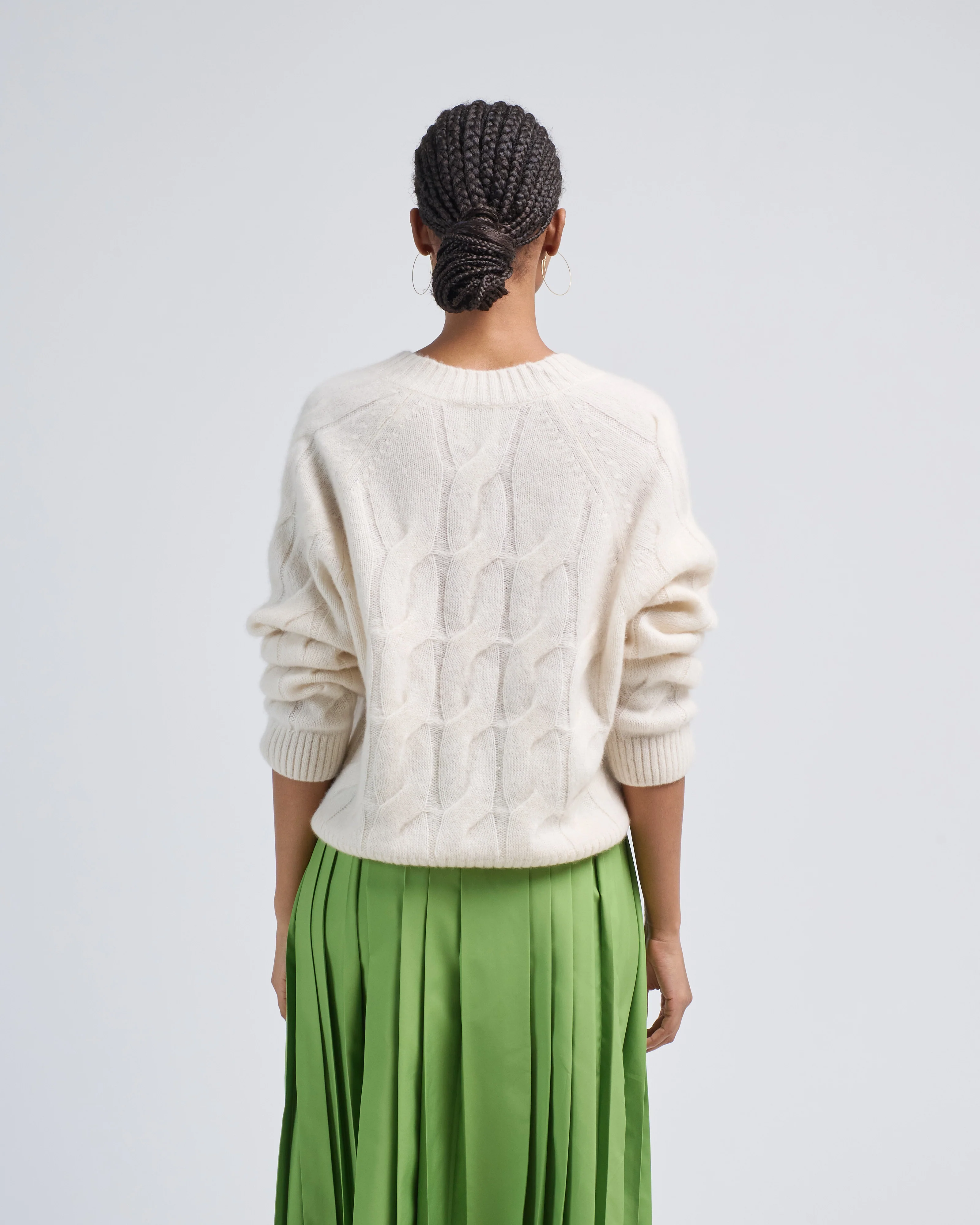 v sweater 1/1 - Image 4