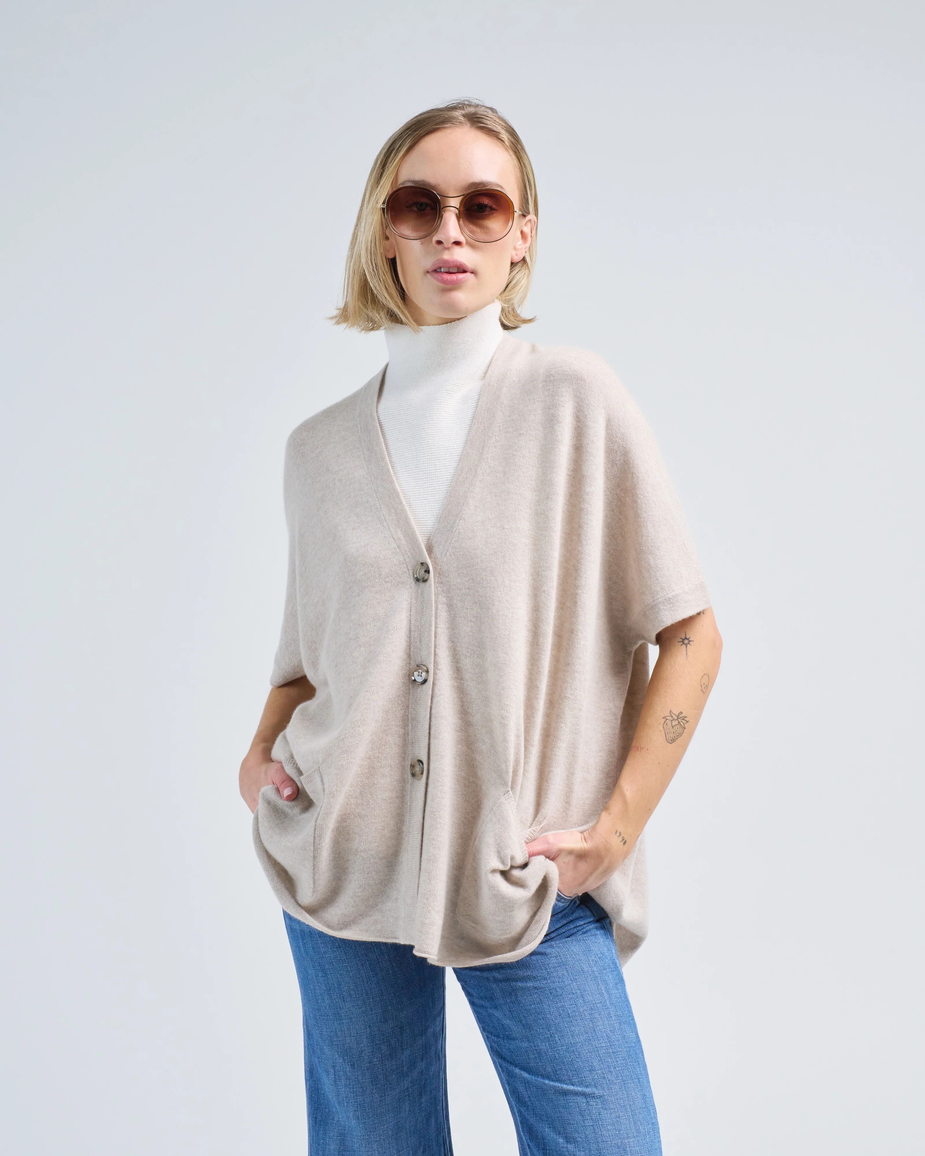 v vest 1/2