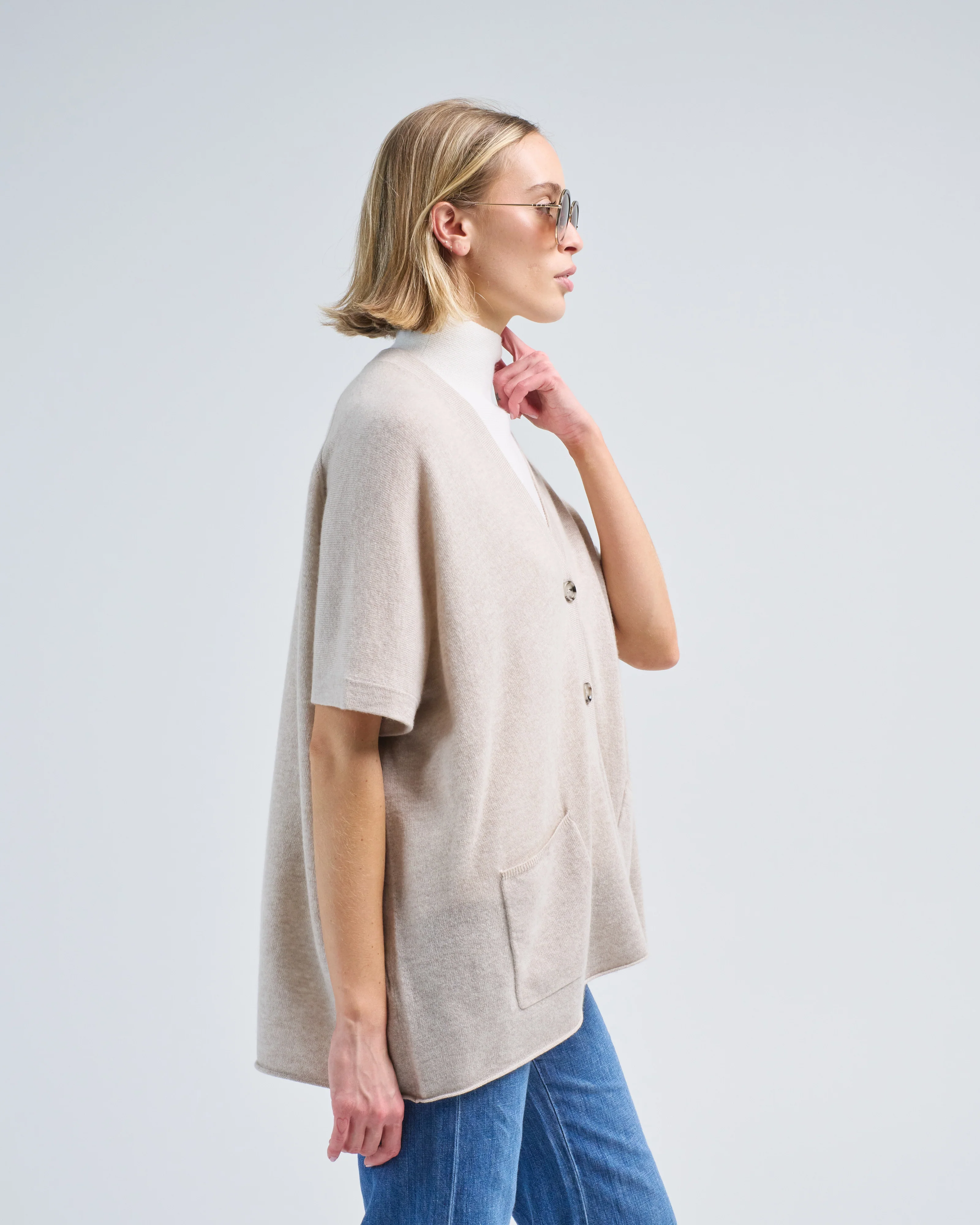 v vest 1/2 - Image 3