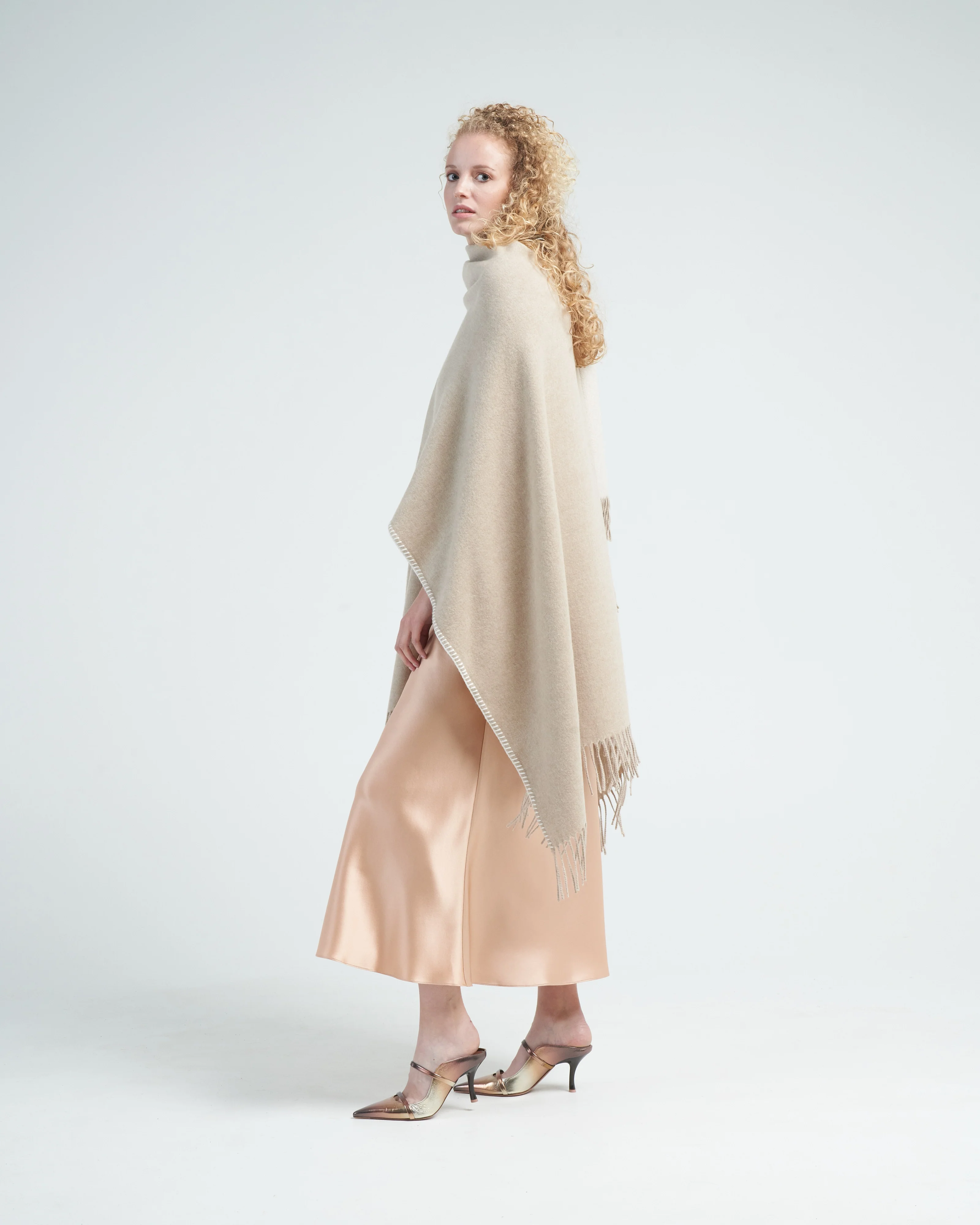 wrap with fringe - beige - Image 2