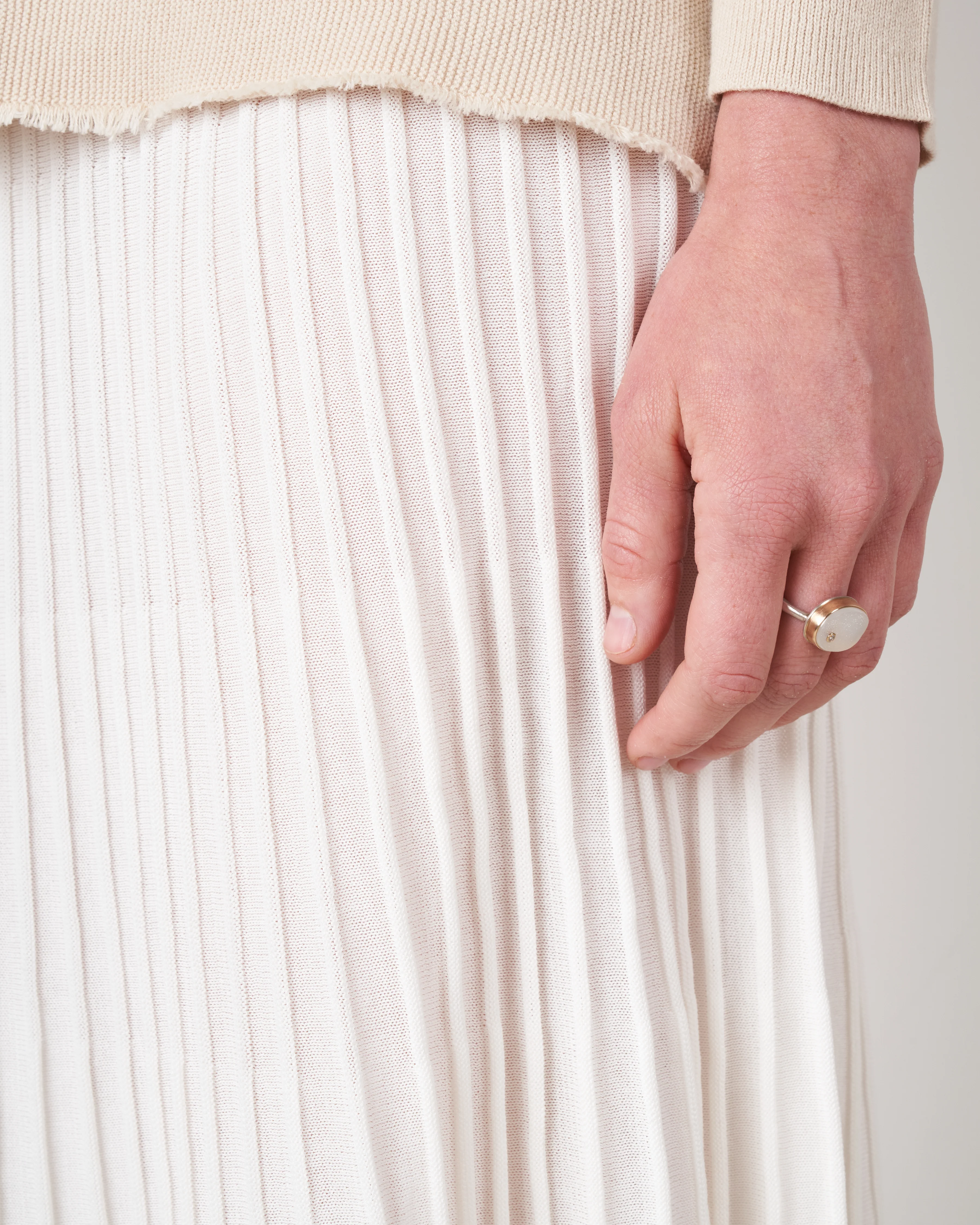 pleated skirt - latte - Image 5