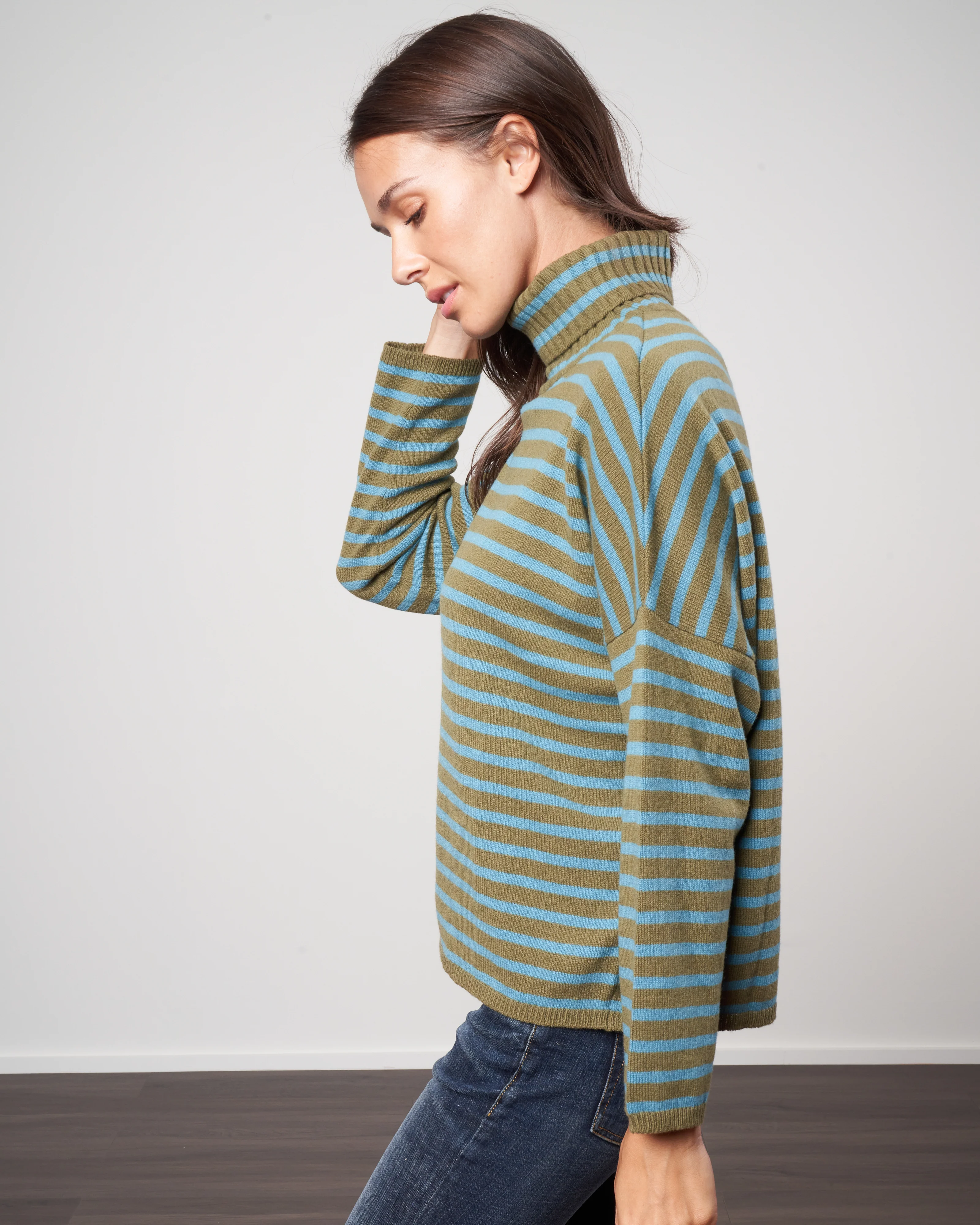 stripes foxy sweater - green/light blue - Image 3