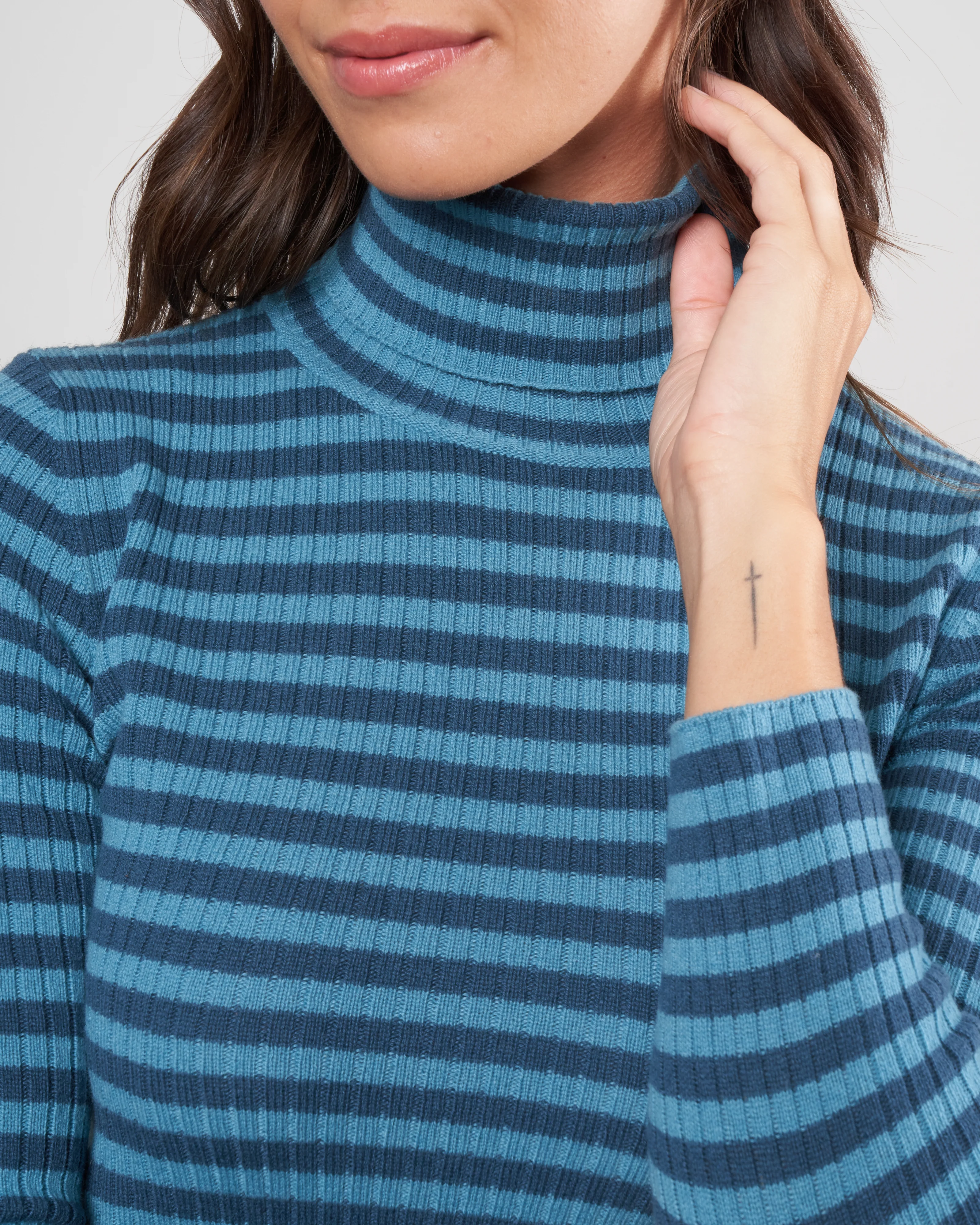 stripes ribbed turtleneck sweater - light blue / dark blue - Image 4