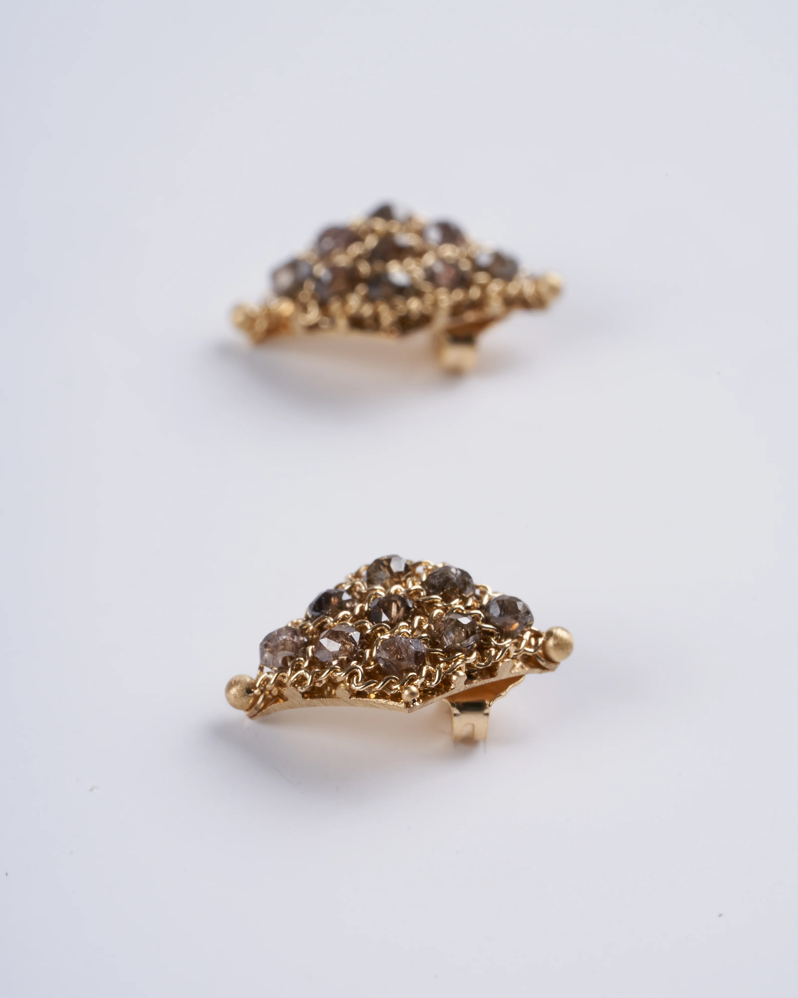 cognac diamond woven stud earrings - Image 2
