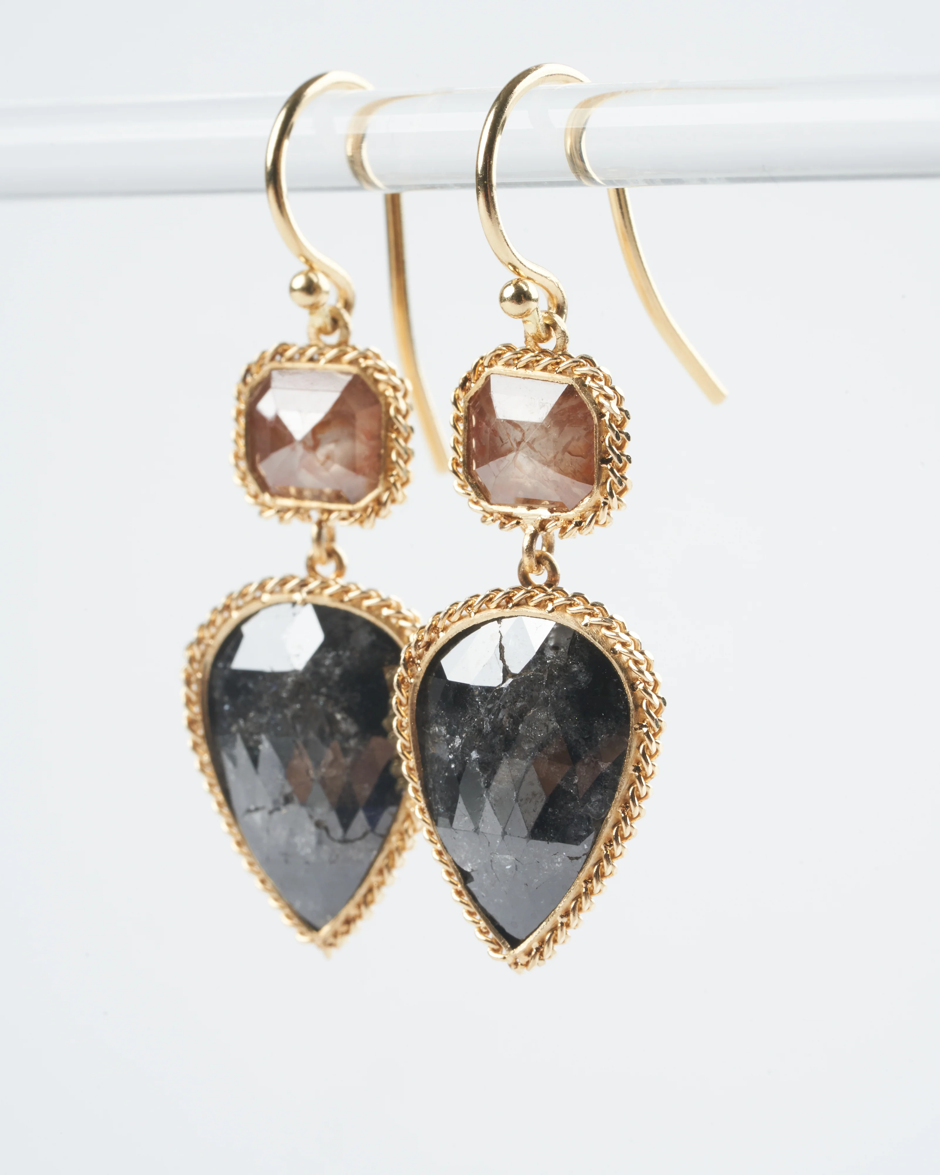diamond drop earrings - pink/ grey/ gold - Image 2