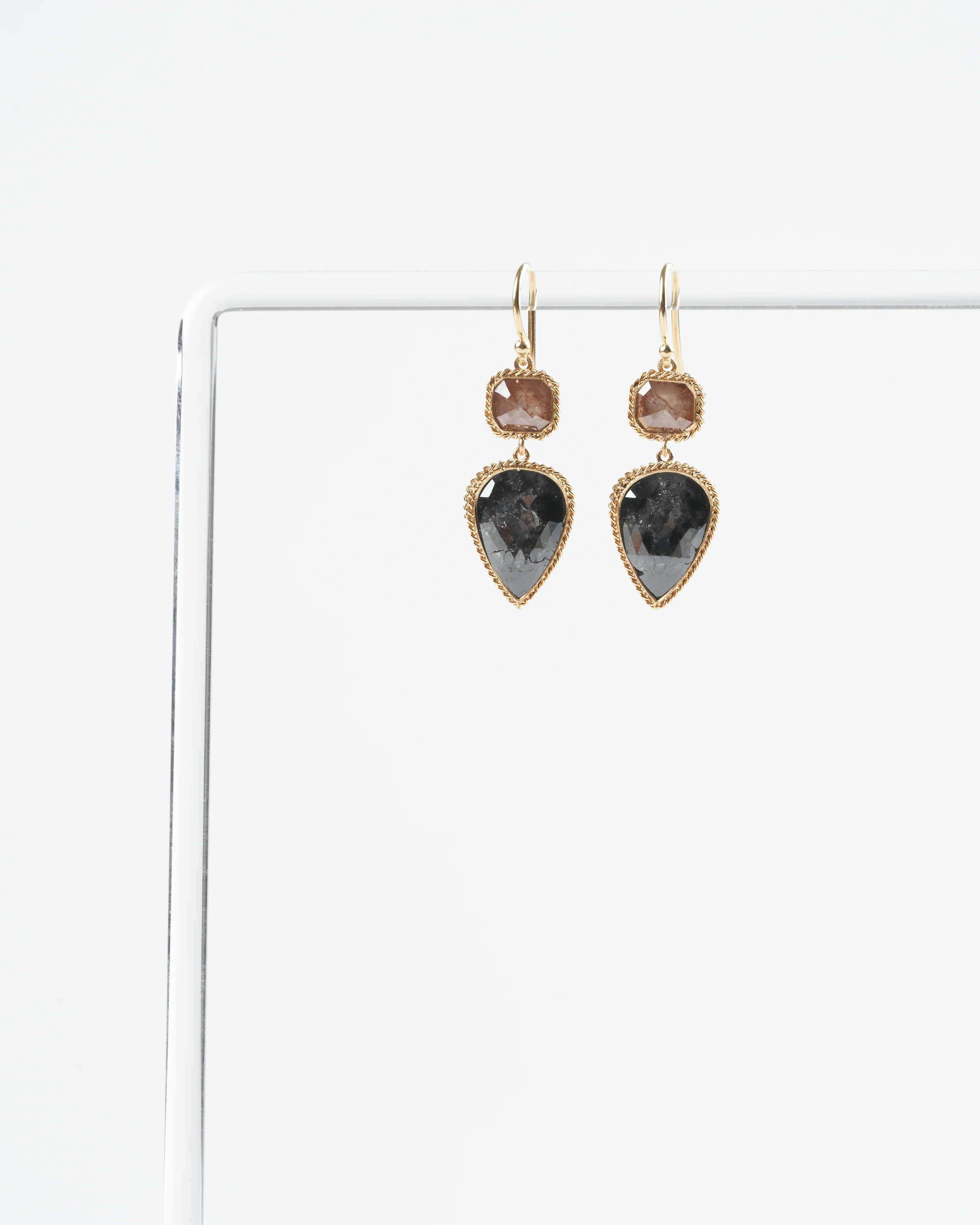 diamond drop earrings - pink/ grey/ gold - Image 3