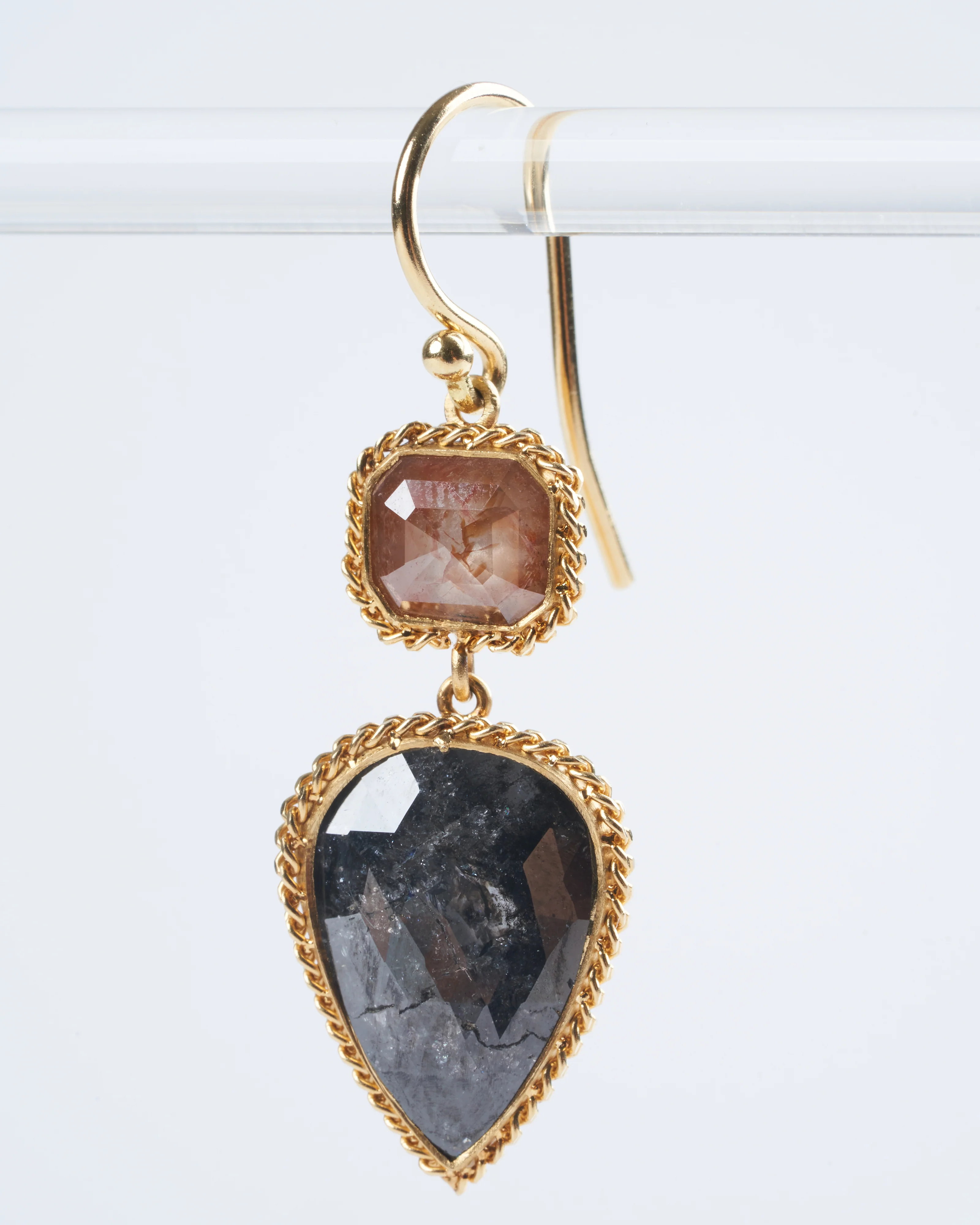 diamond drop earrings - pink/ grey/ gold - Image 4