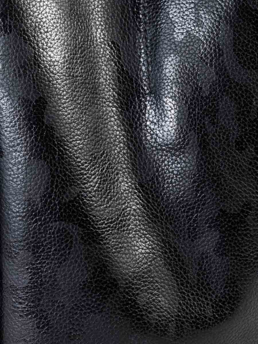 sideways tote - black camo - Image 4