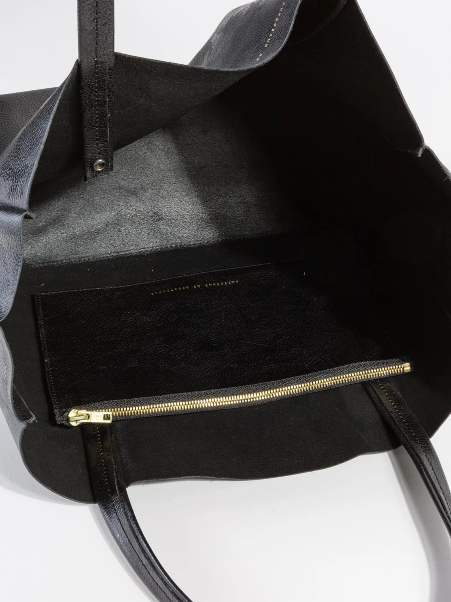 sideways tote - black camo - Image 6