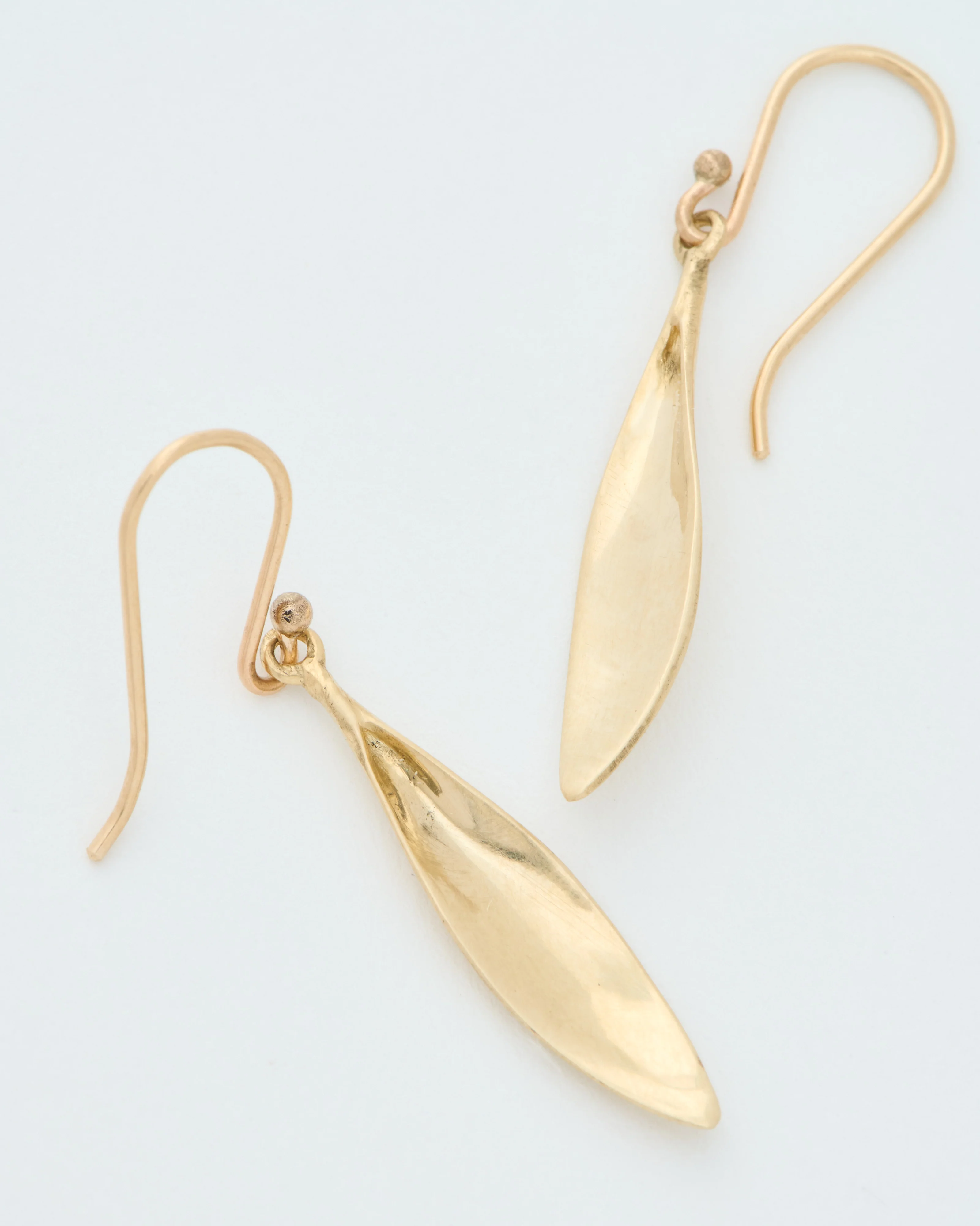 gold daisy petal earrings