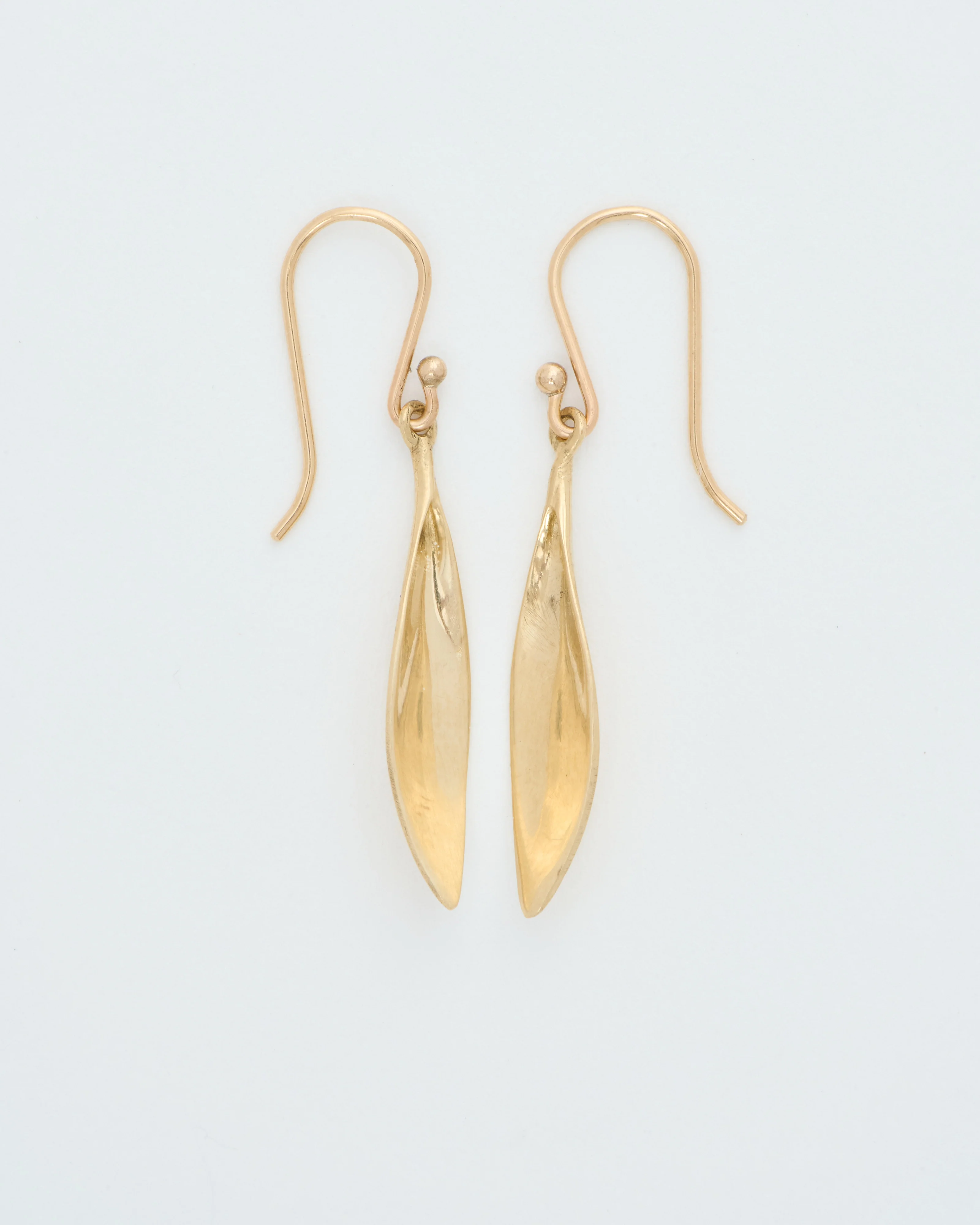 gold daisy petal earrings - Image 2