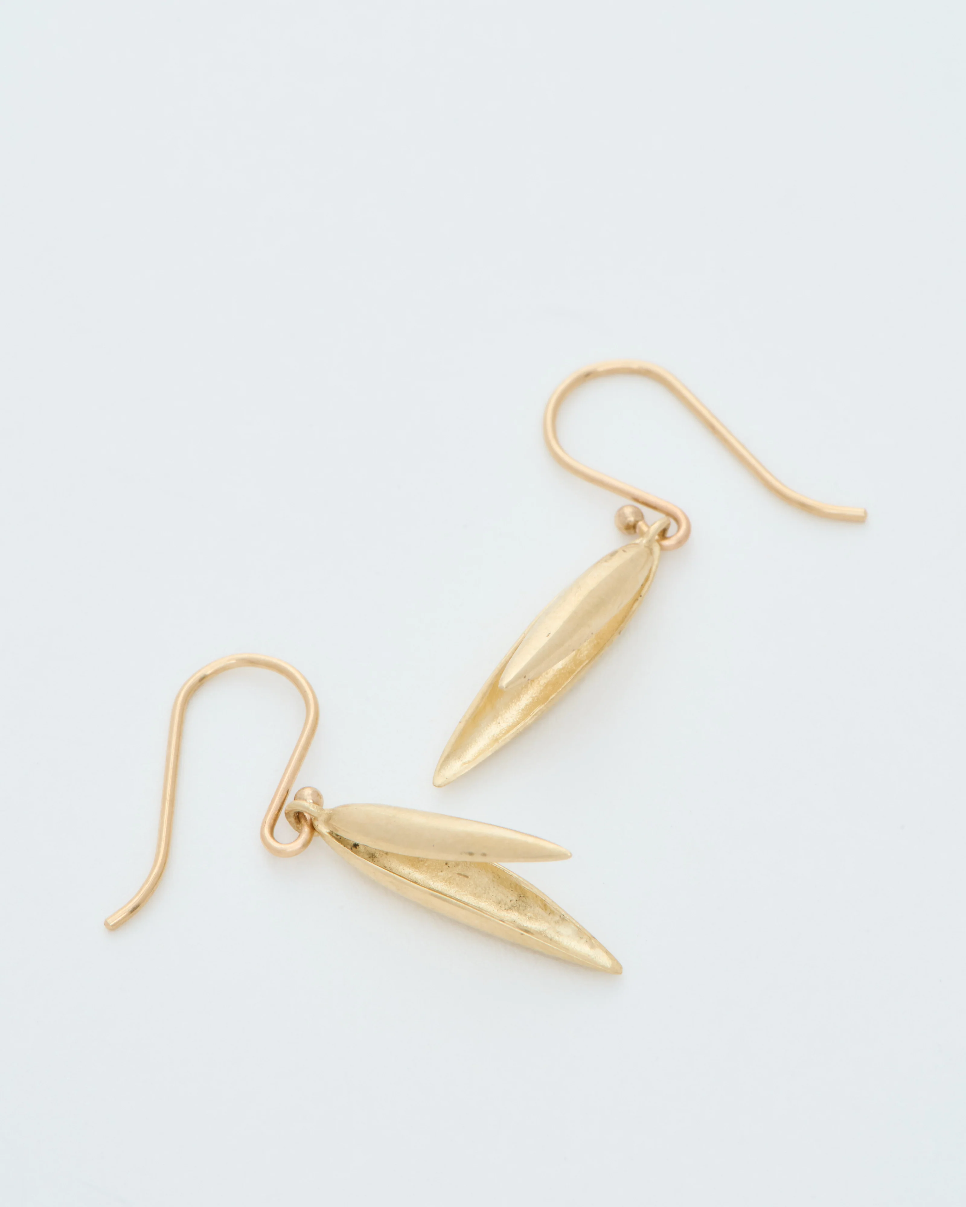 gold oat drop earrings - Image 3