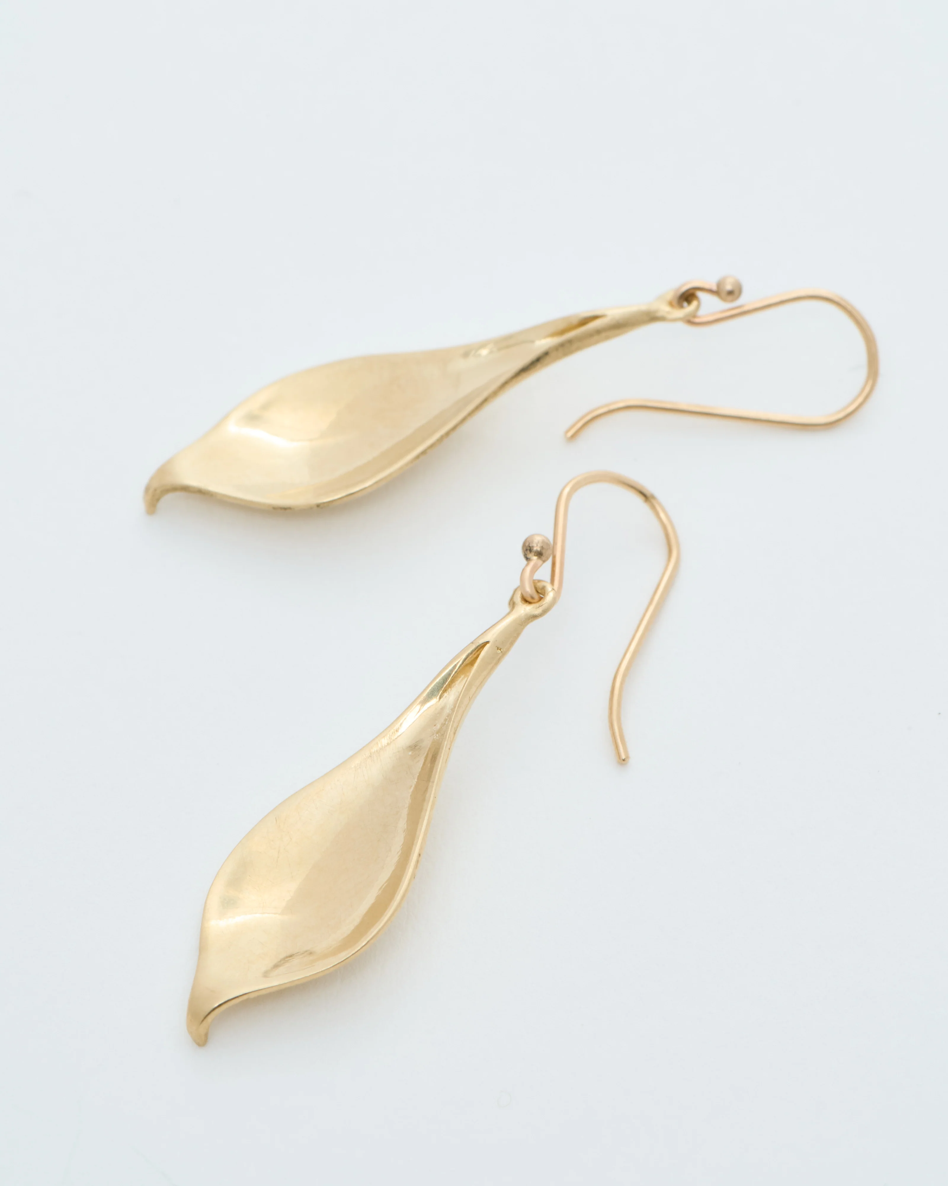 gold small crocus petal earrings - Image 4