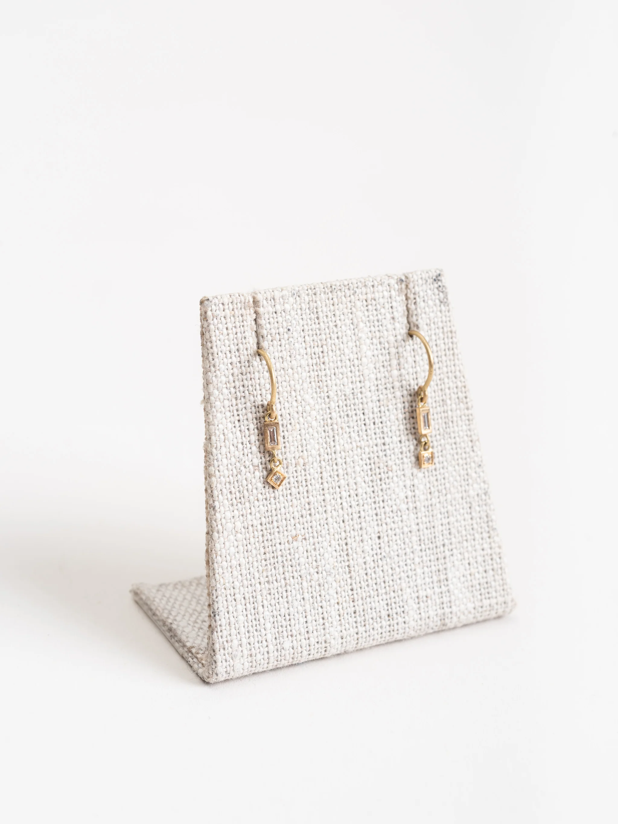 baguette drop earrings - Image 3
