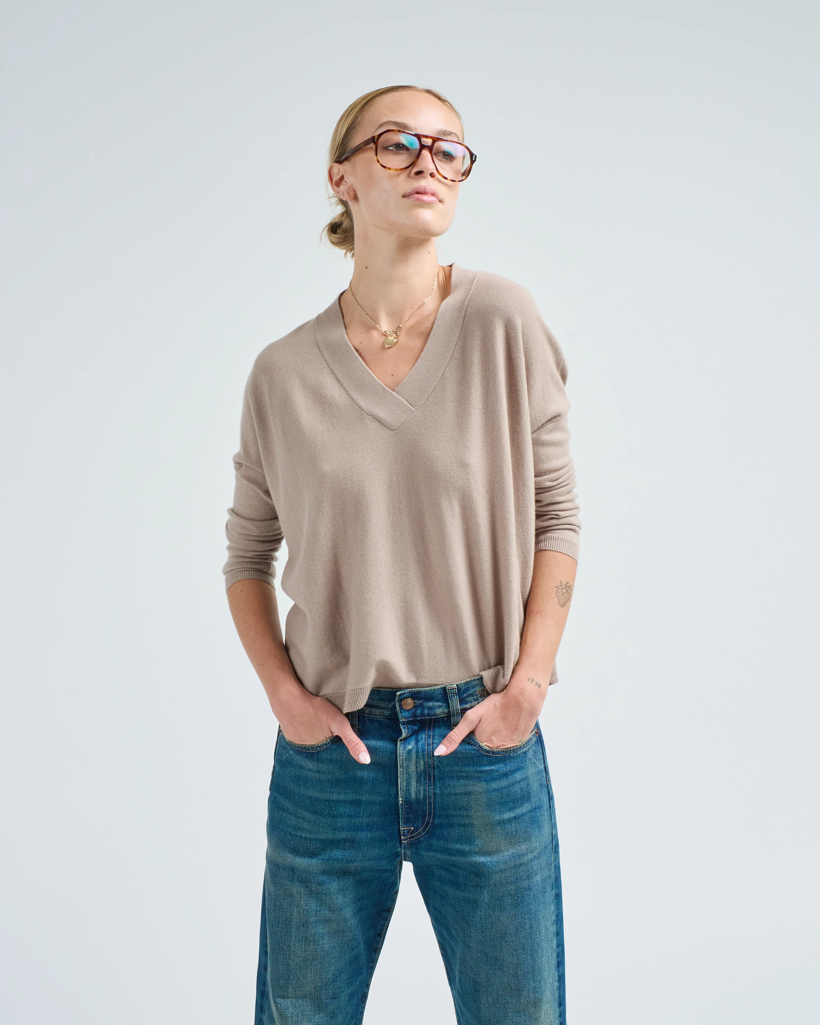 bailey v-neck sweater - Image 2