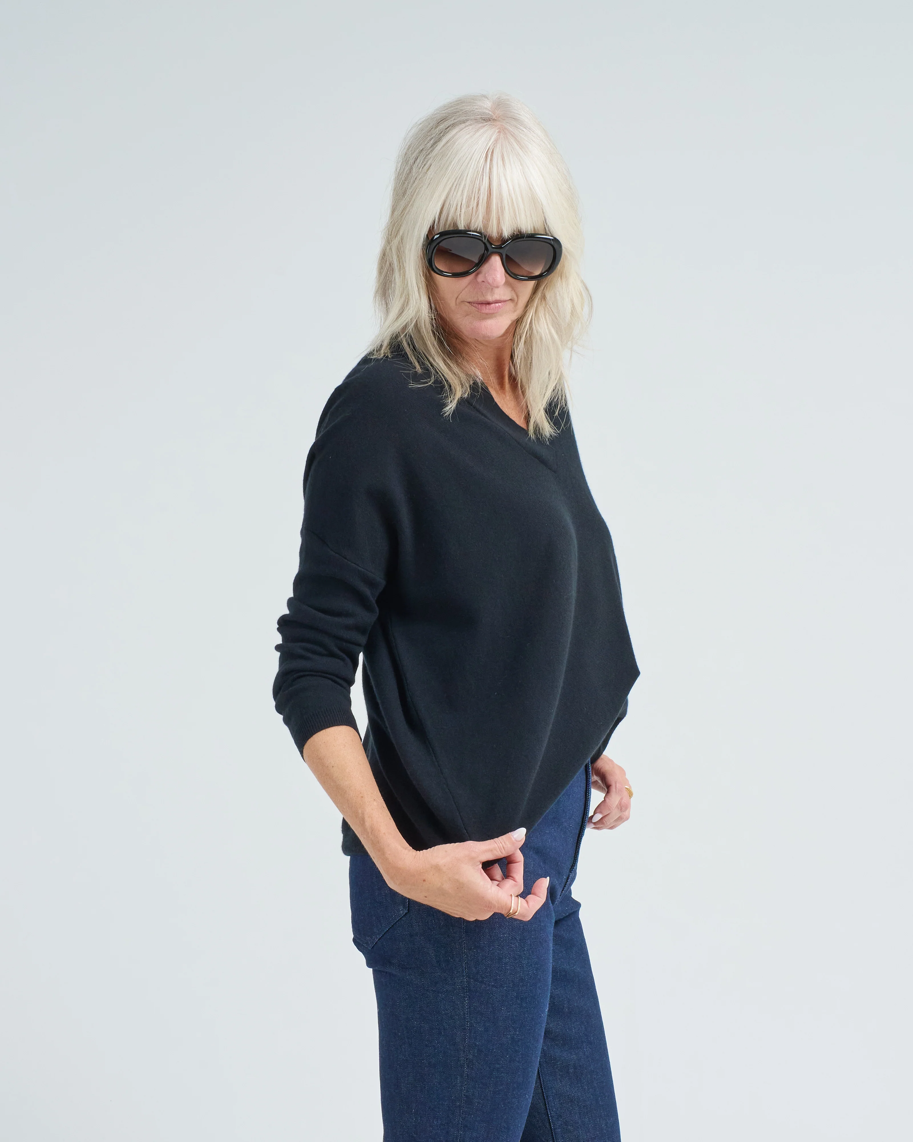 bailey v-neck sweater - Image 3