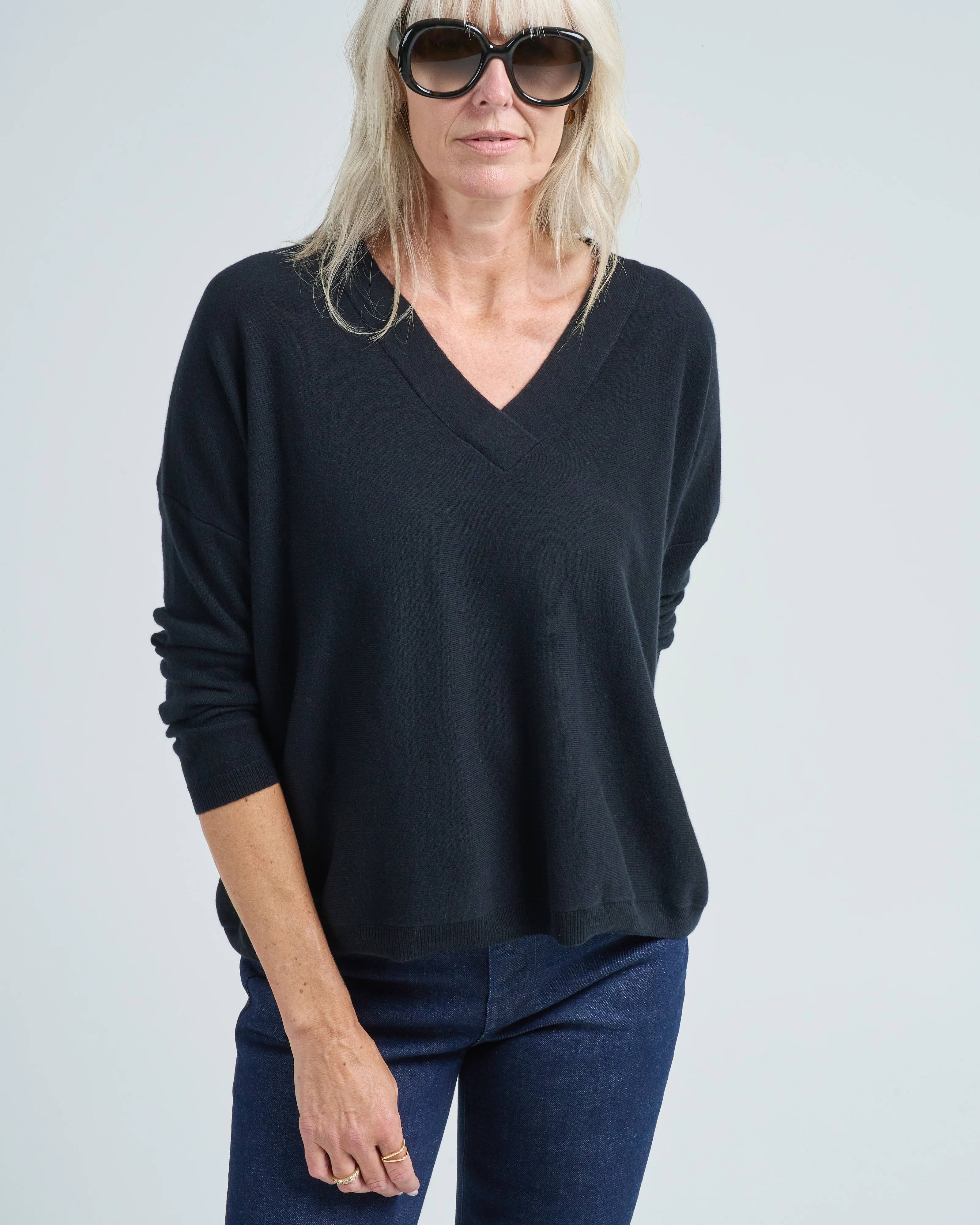 bailey v-neck sweater - Image 5
