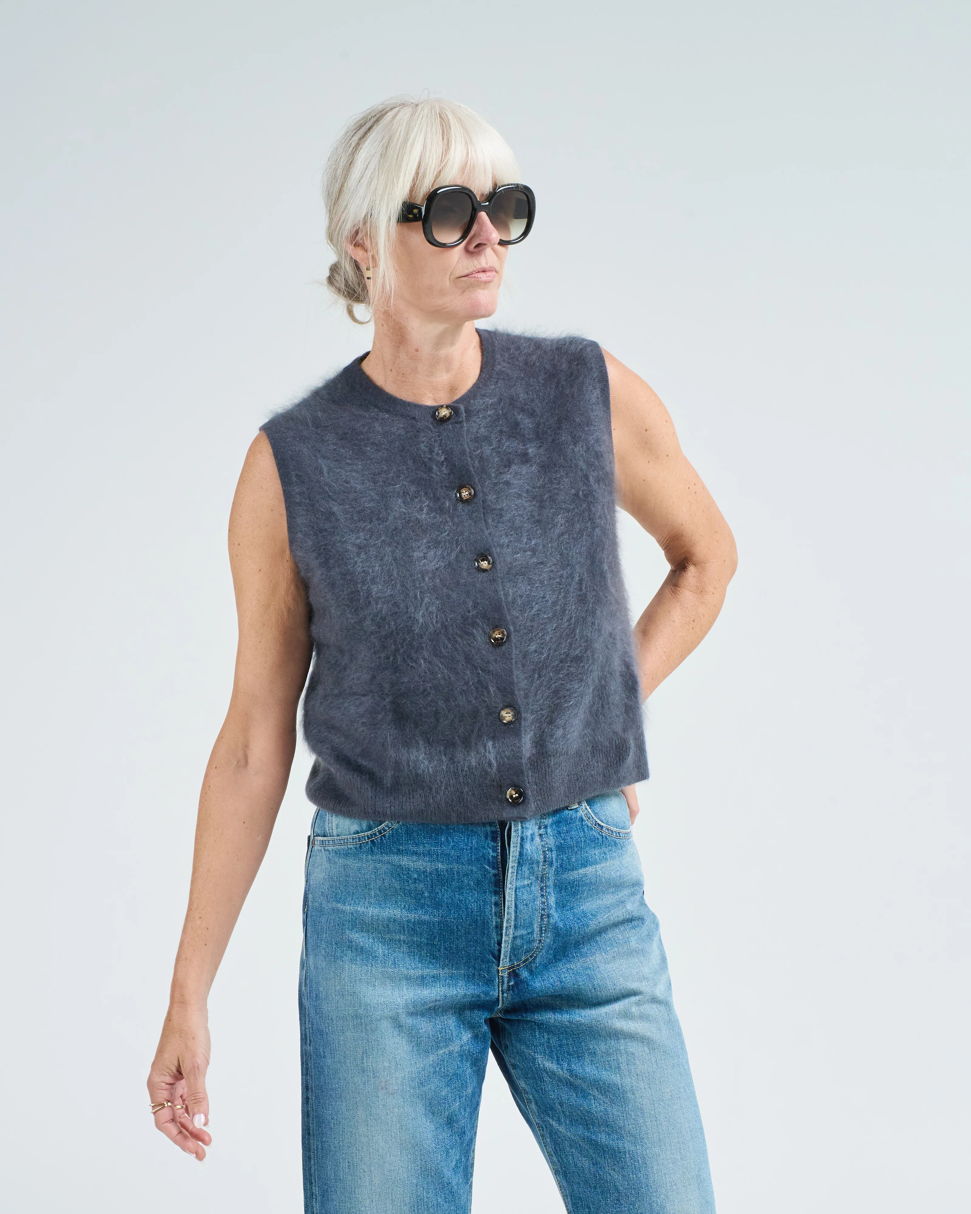 riley vest