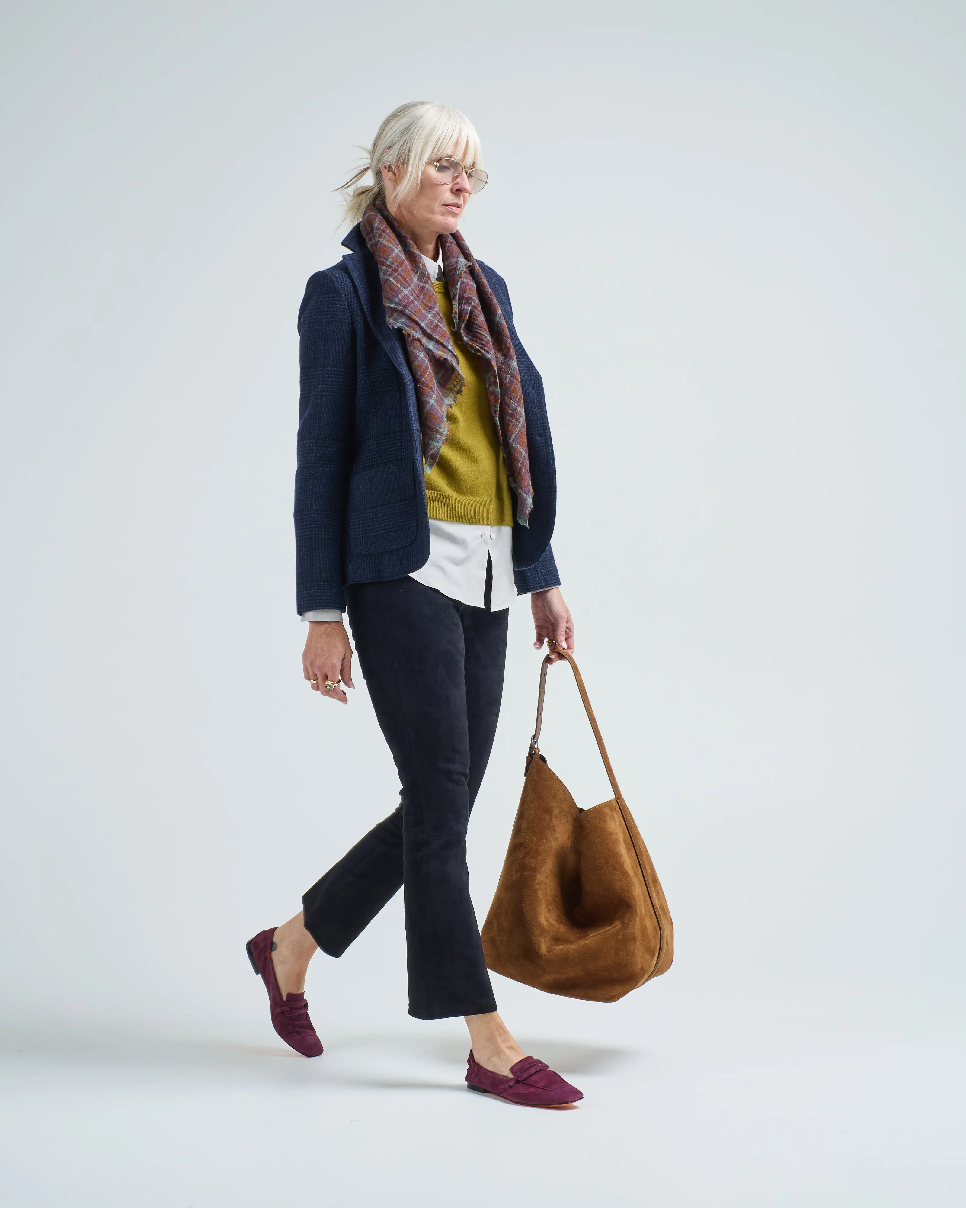 lively stretch suede - Image 3