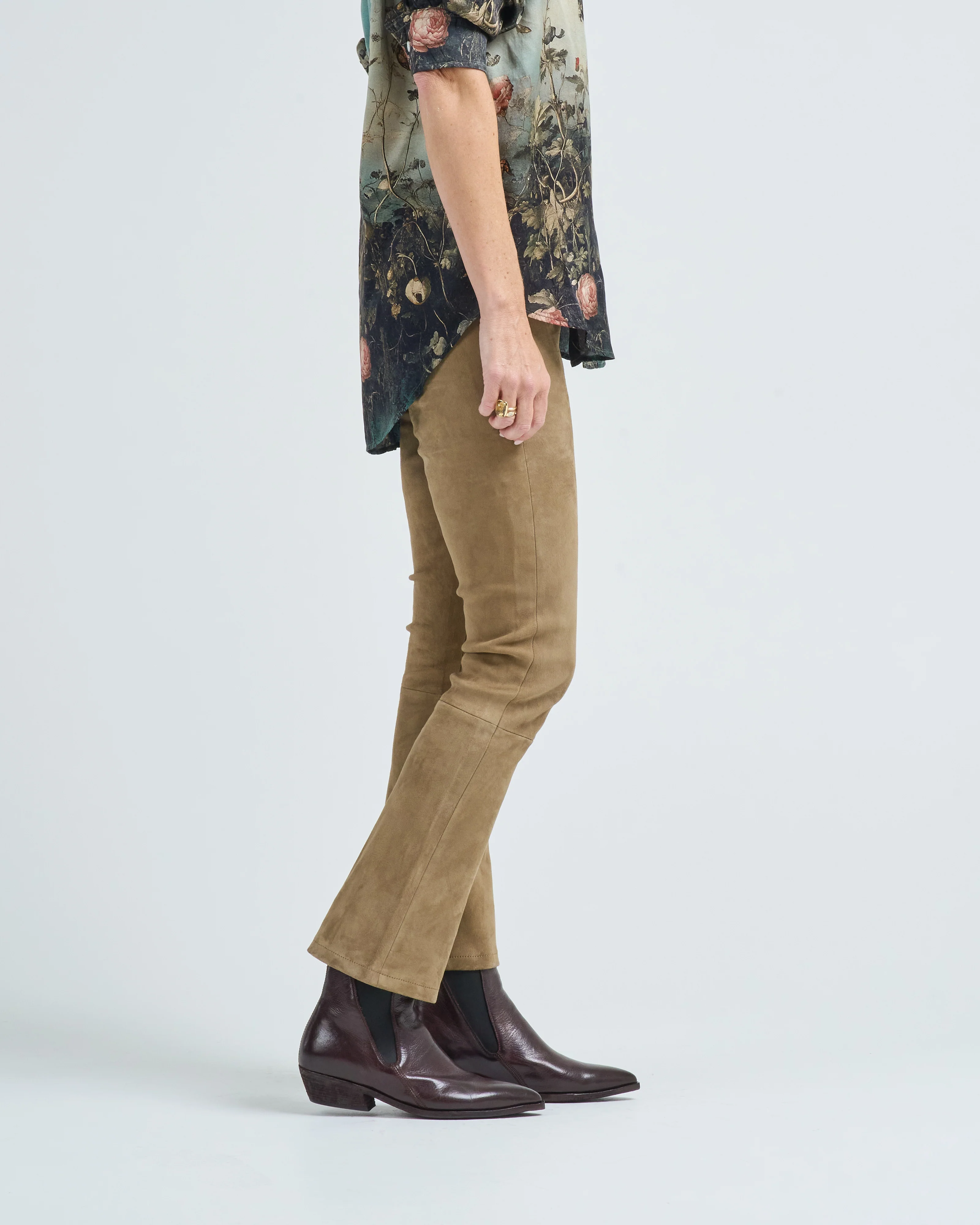 lively stretch suede - Image 5
