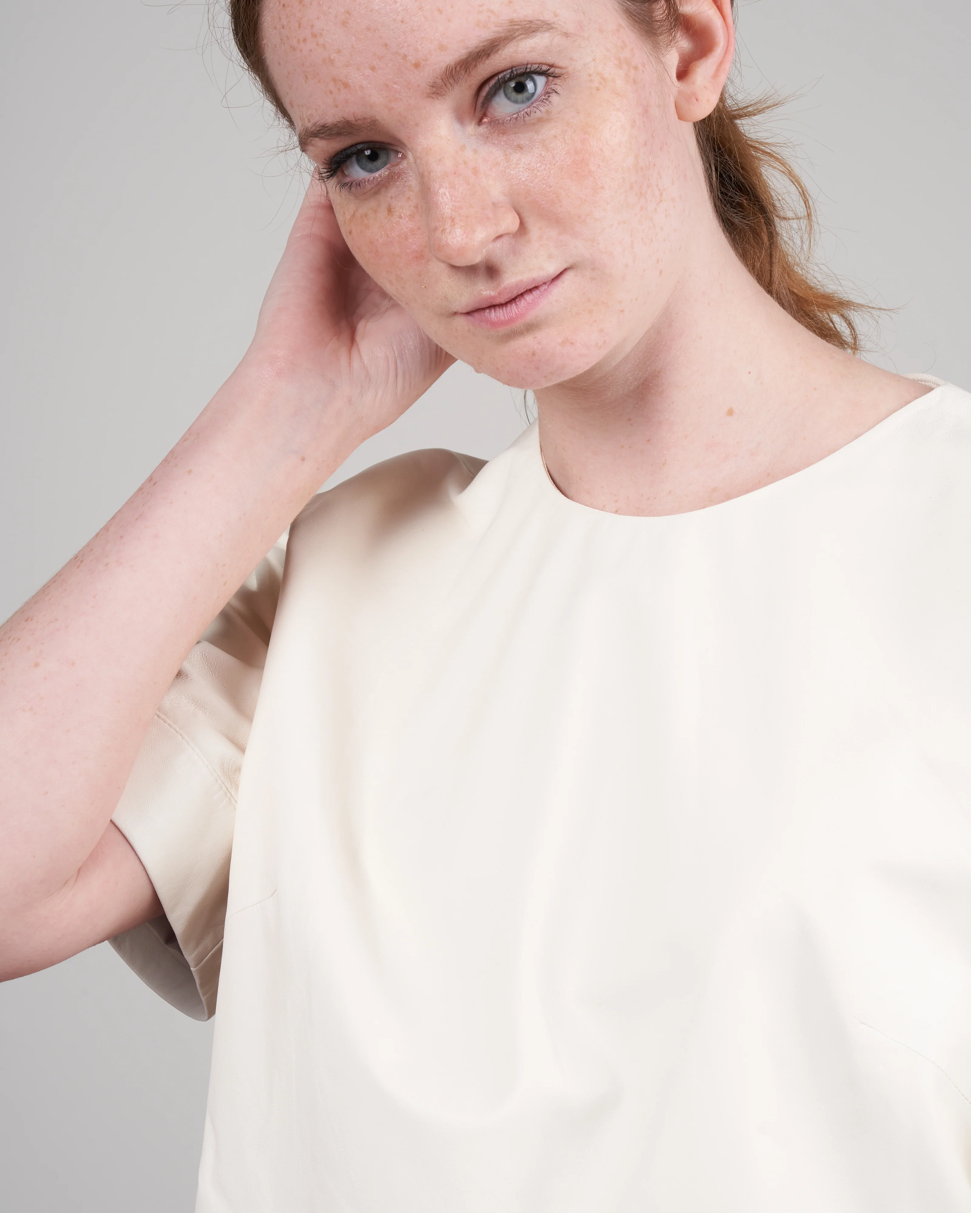 leather tee - milk - Image 5
