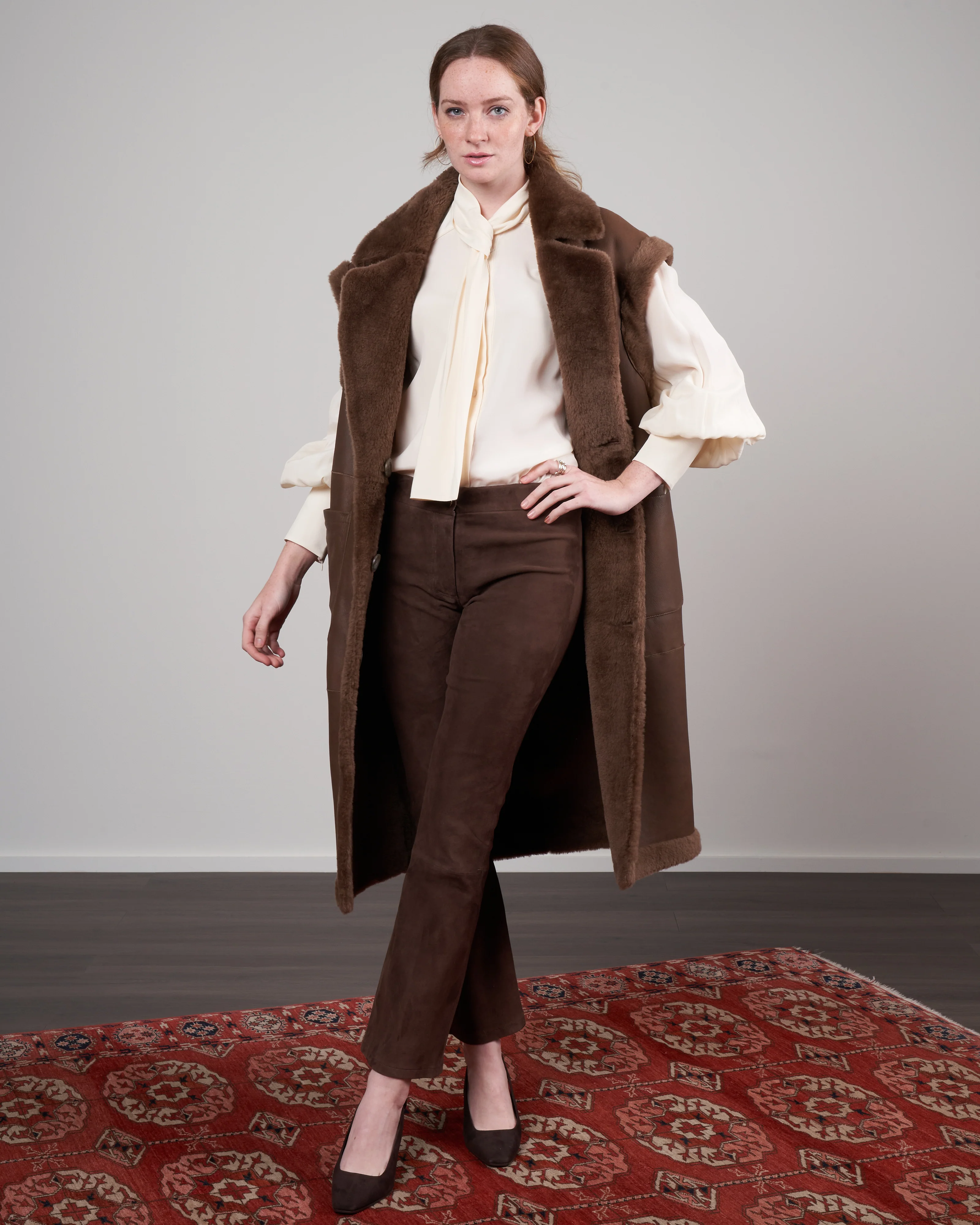 loulou shearling gilet - otter - Image 2