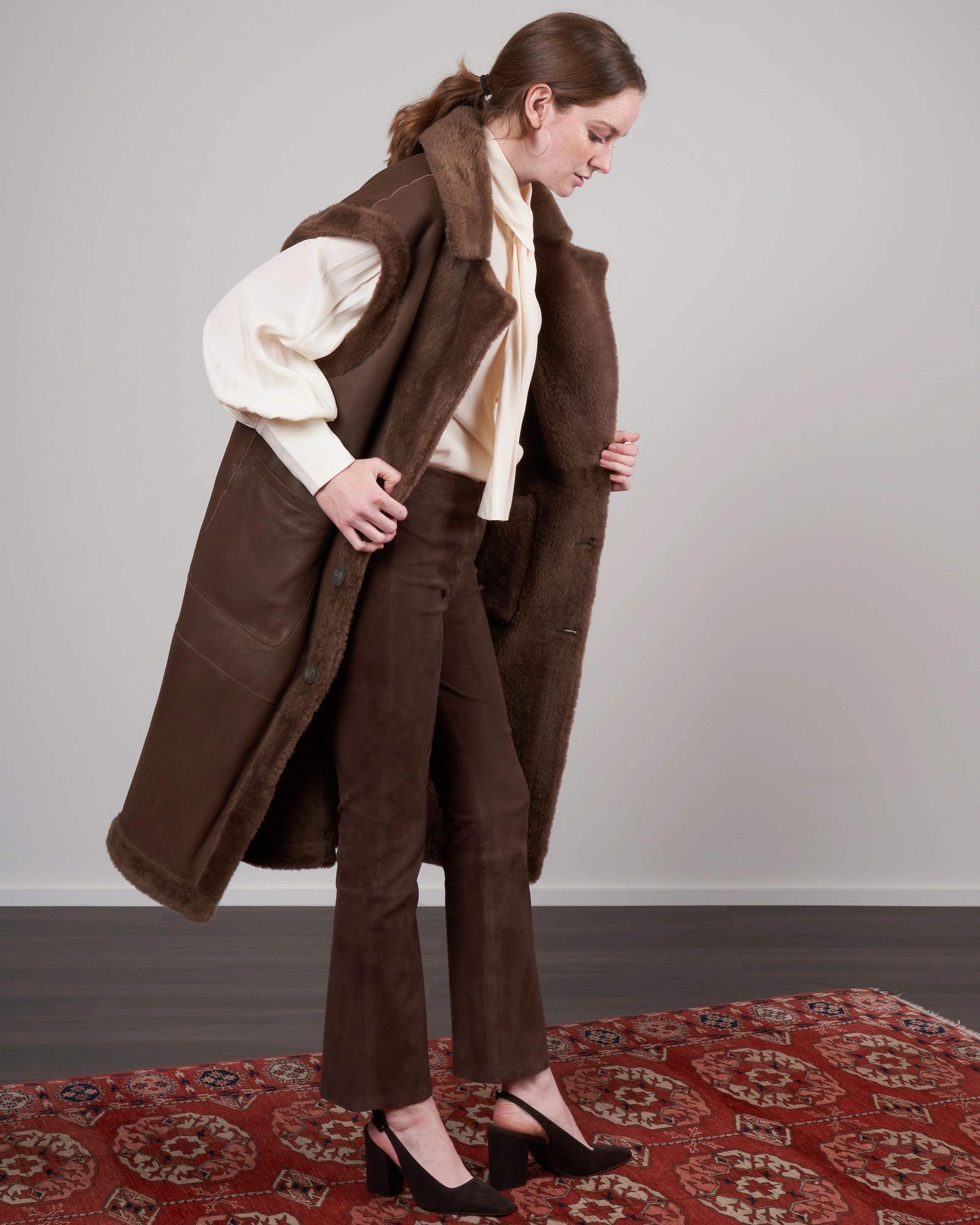 loulou shearling gilet - otter - Image 3