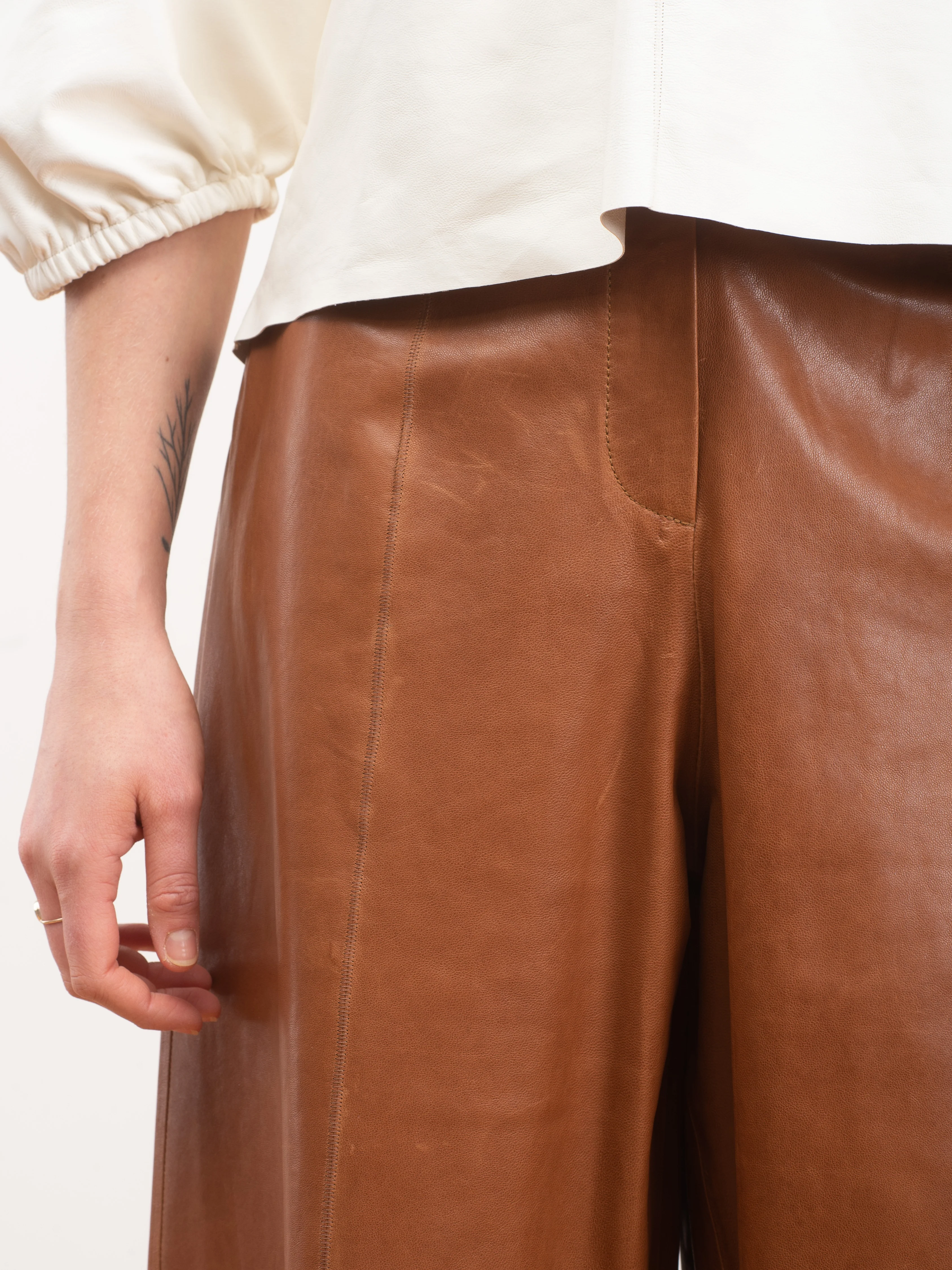 stoya bermuda shorts - pecan - Image 6