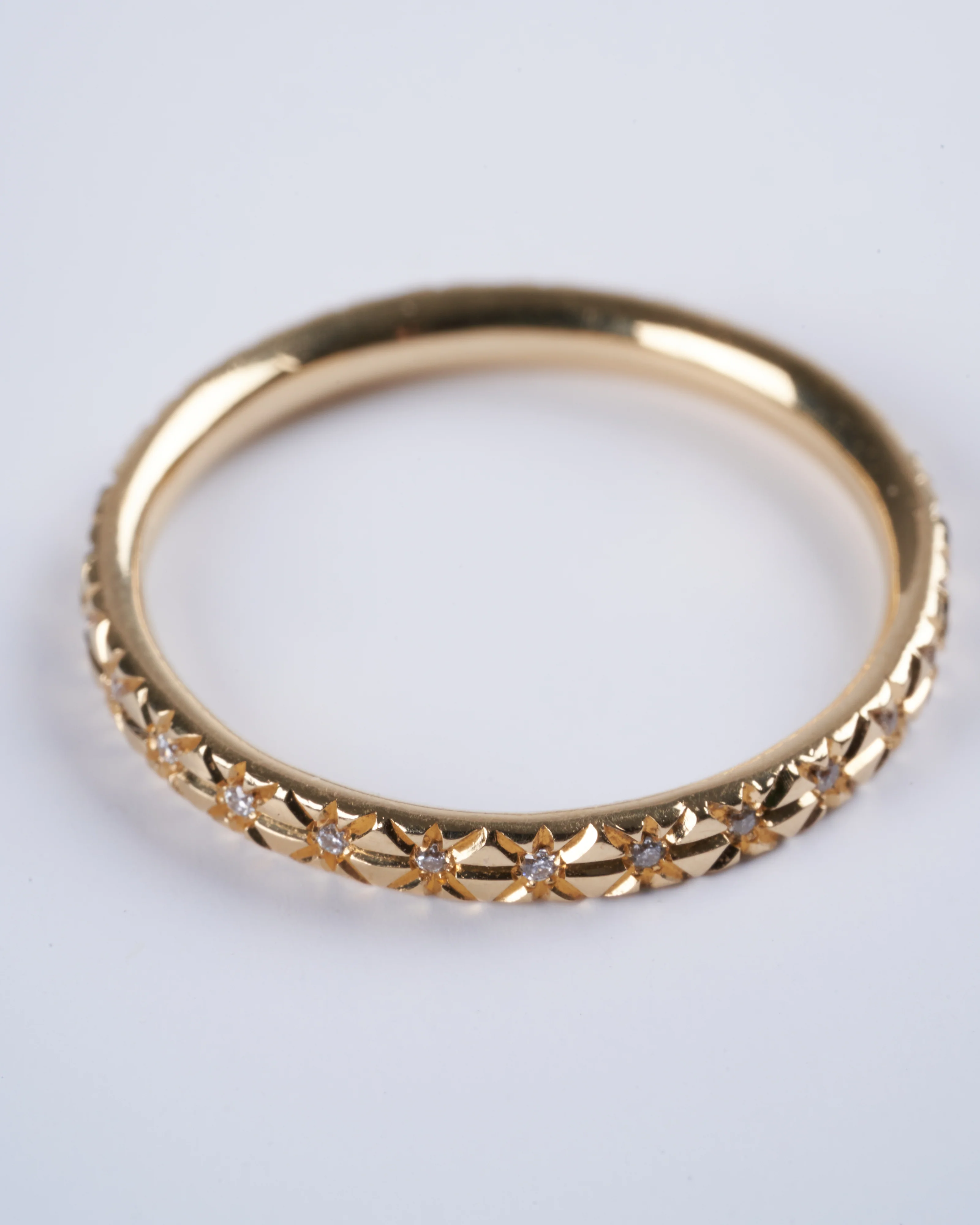 engraved star diamond - gold - Image 2