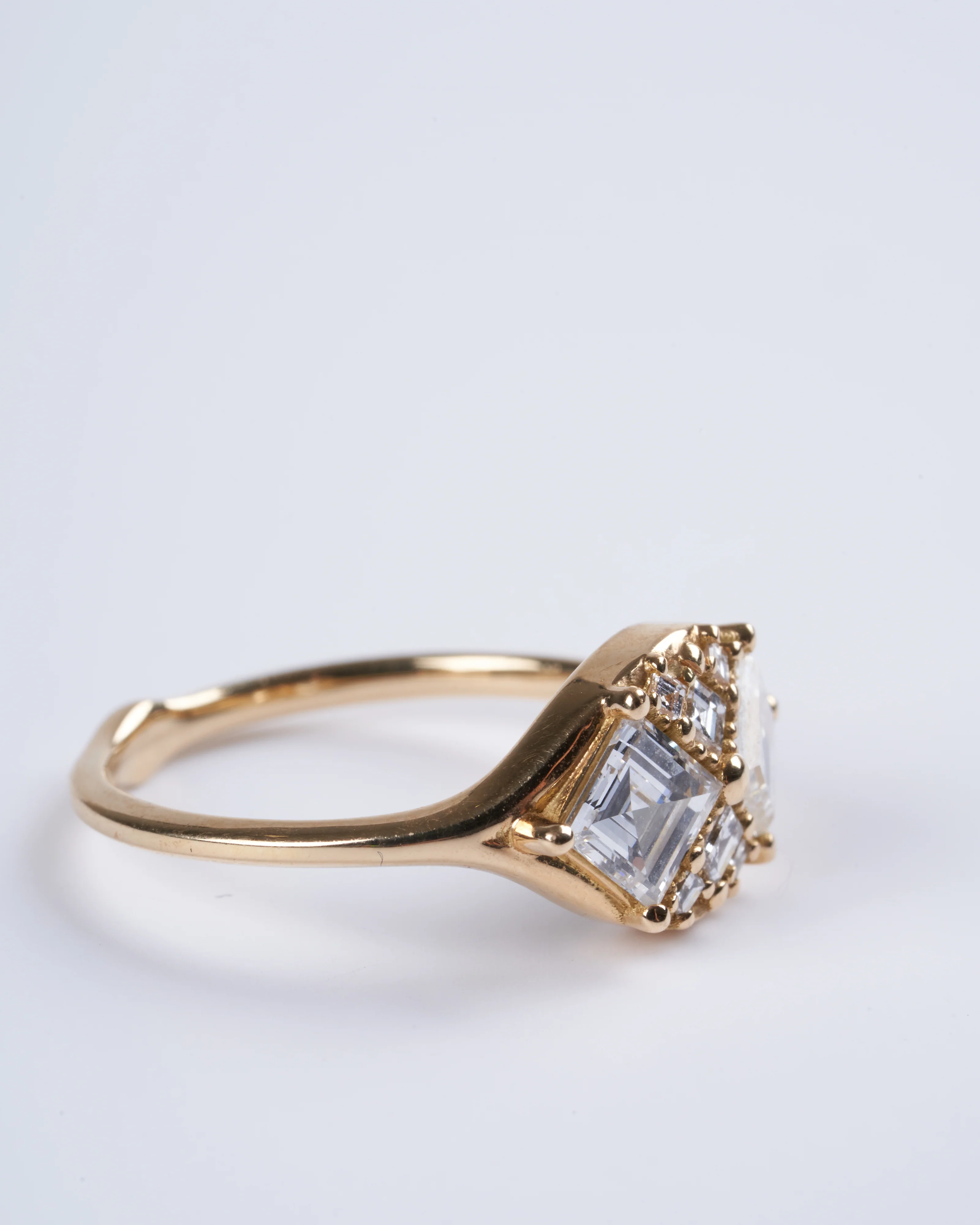 step cut engagement ring with eight square - gold - Image 2