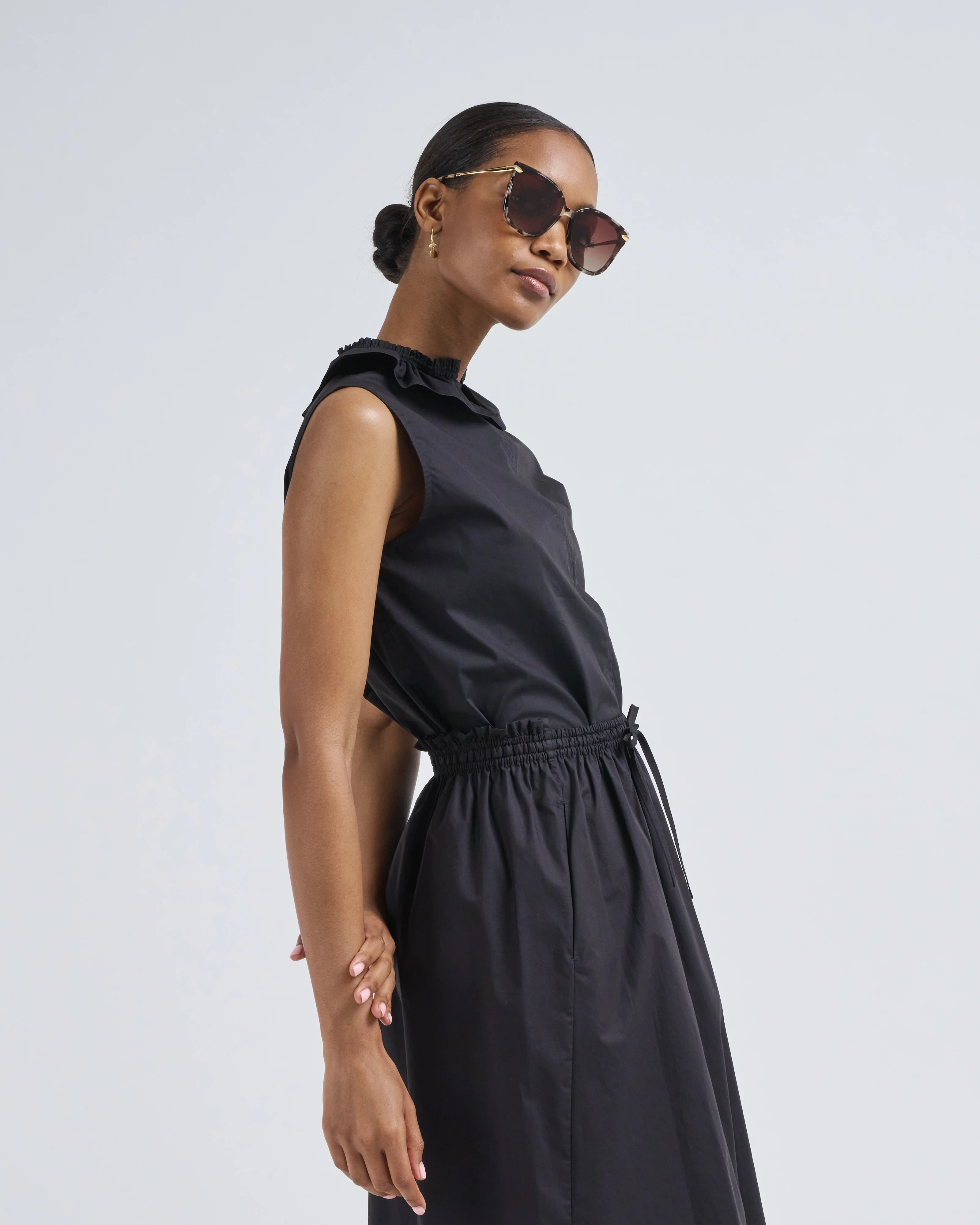 echo 1 sleeveless shirt - Image 3