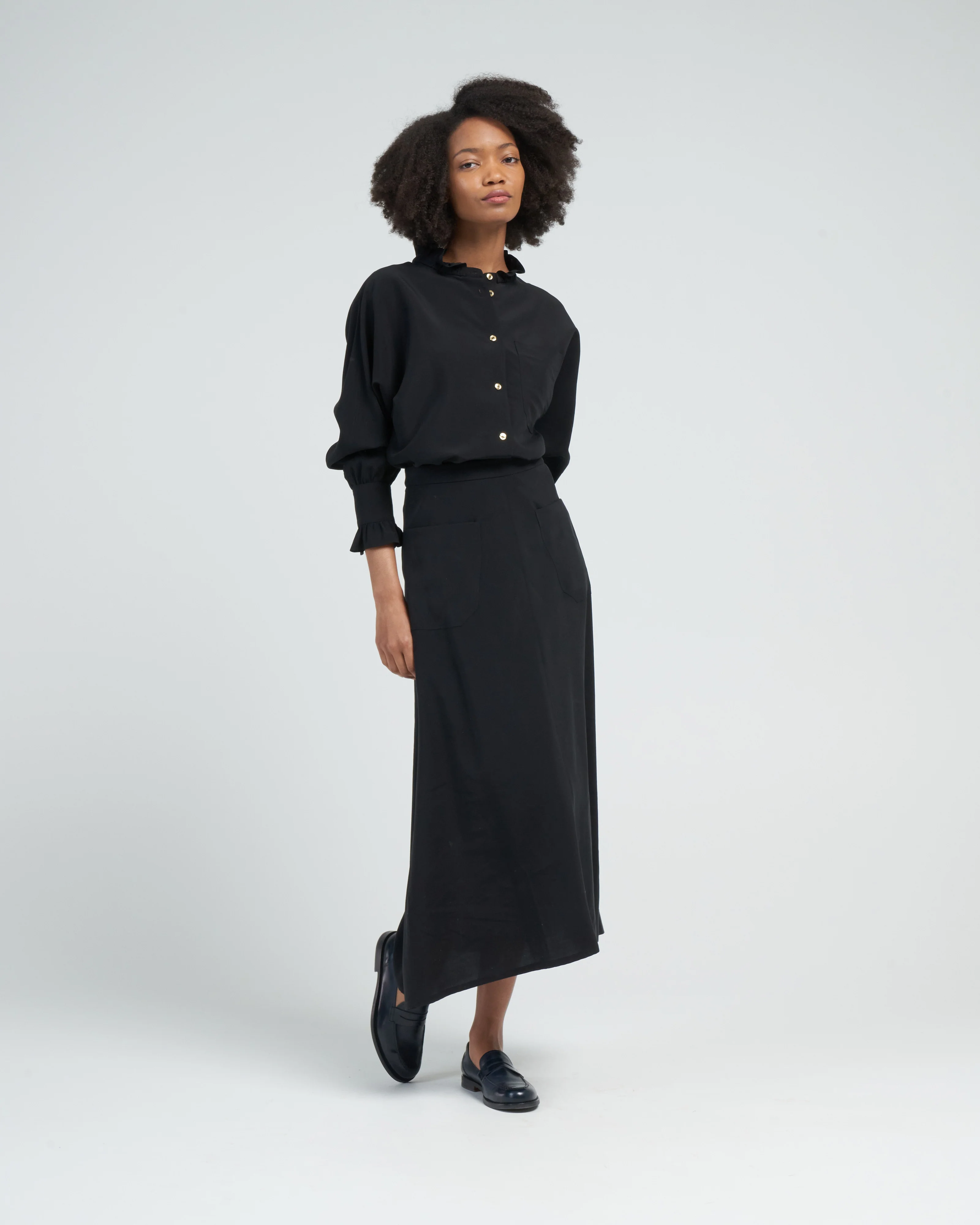 memoir 2 button front dolman sleeve - black - Image 2