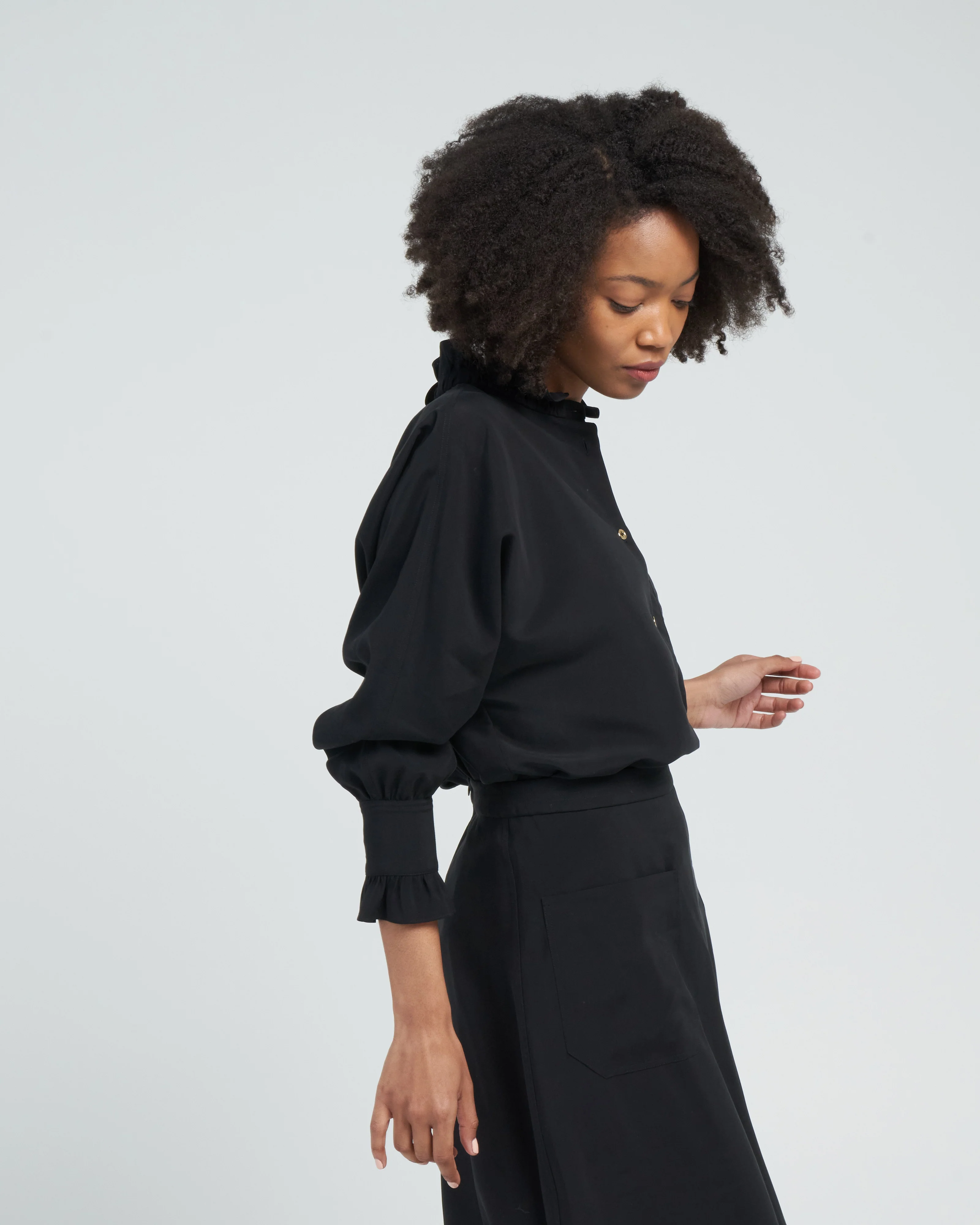 memoir 2 button front dolman sleeve - black - Image 3