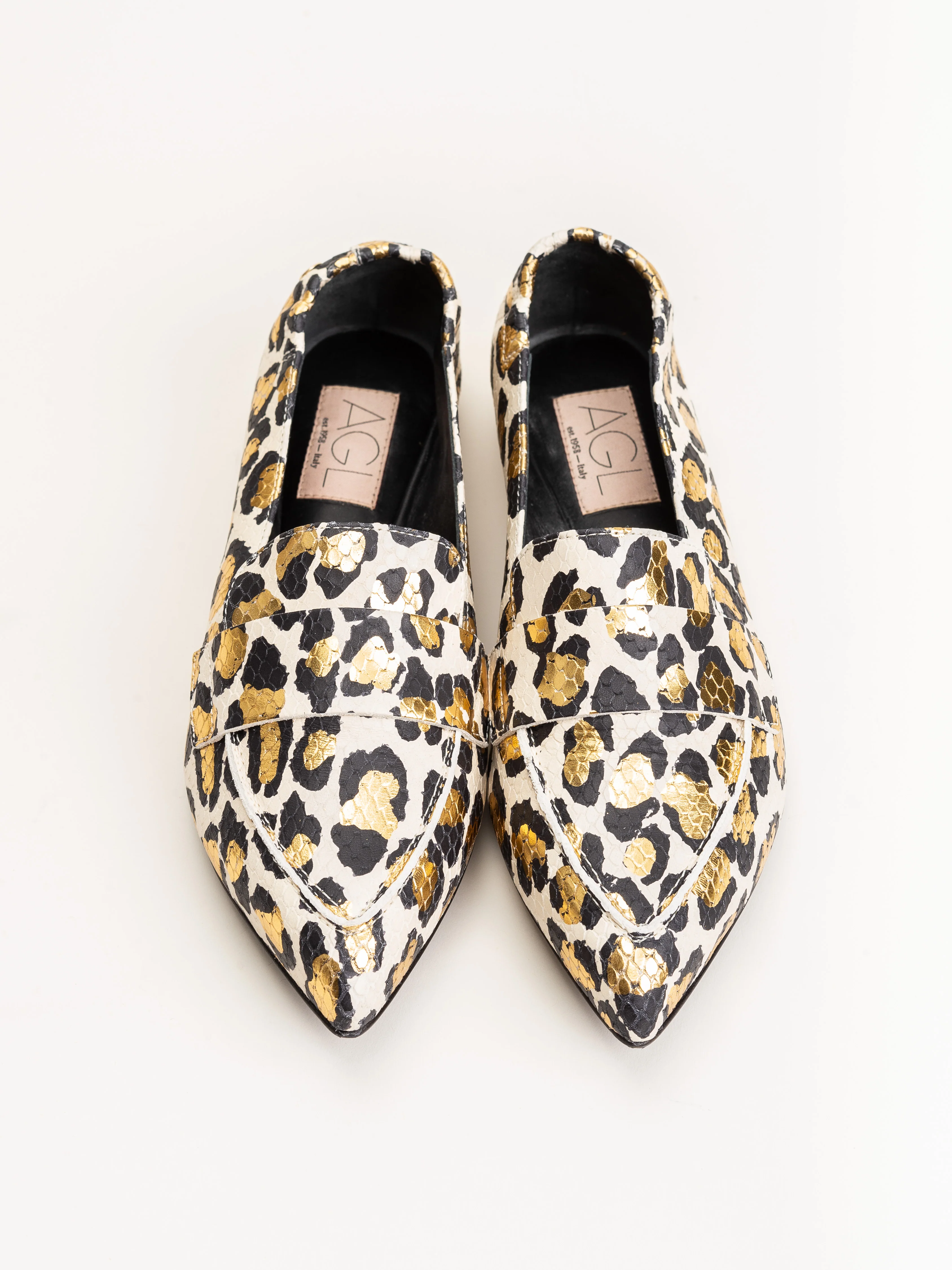 moccasin with keeper off white animal print - Image 4