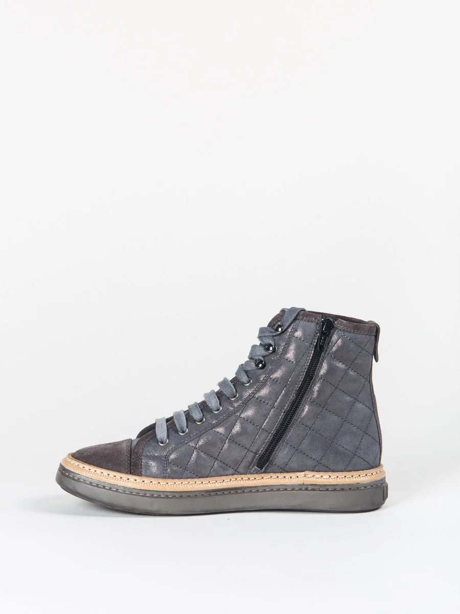 quilted sneaker - Image 2