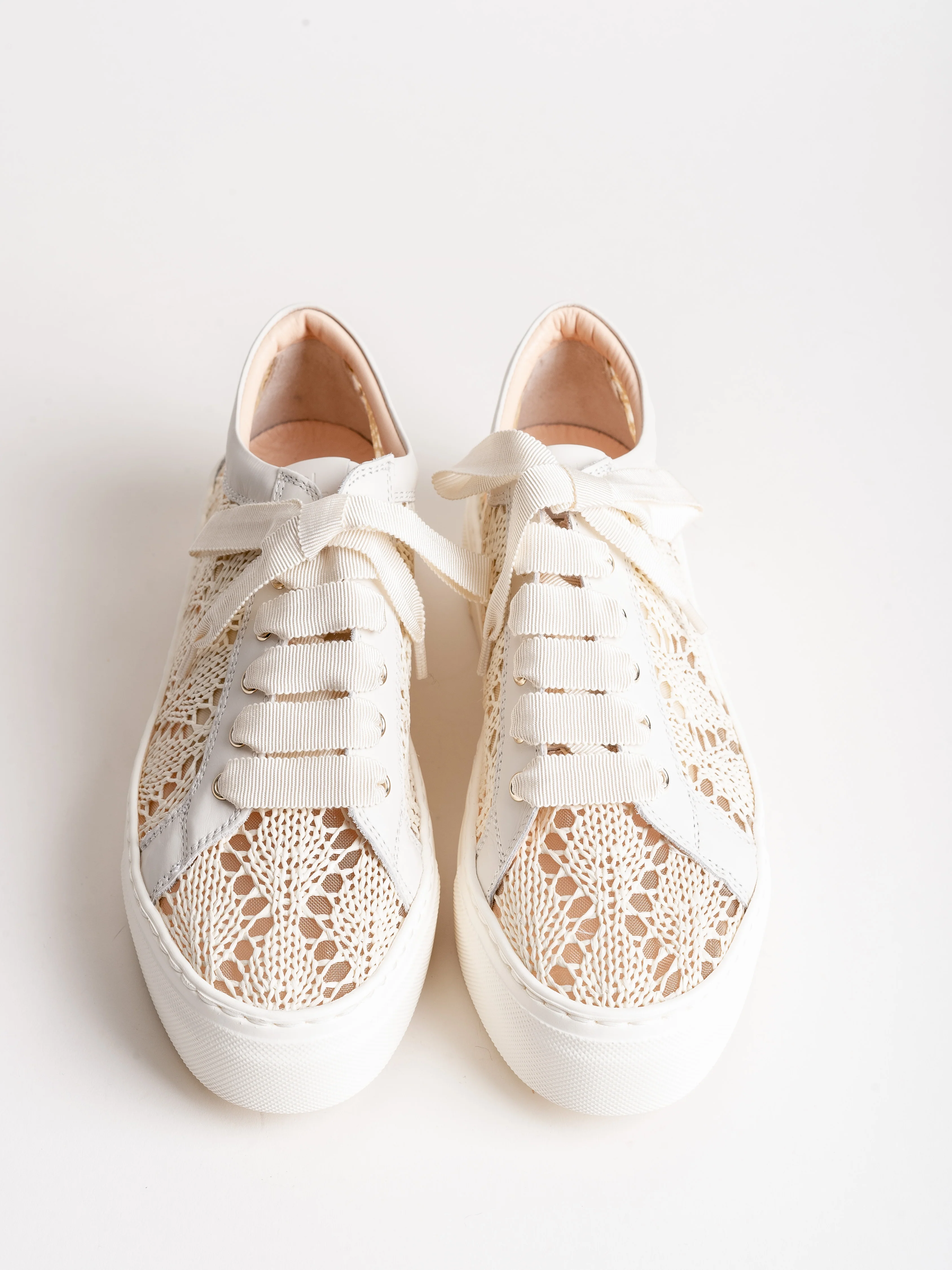 lace sneaker - off white - Image 4
