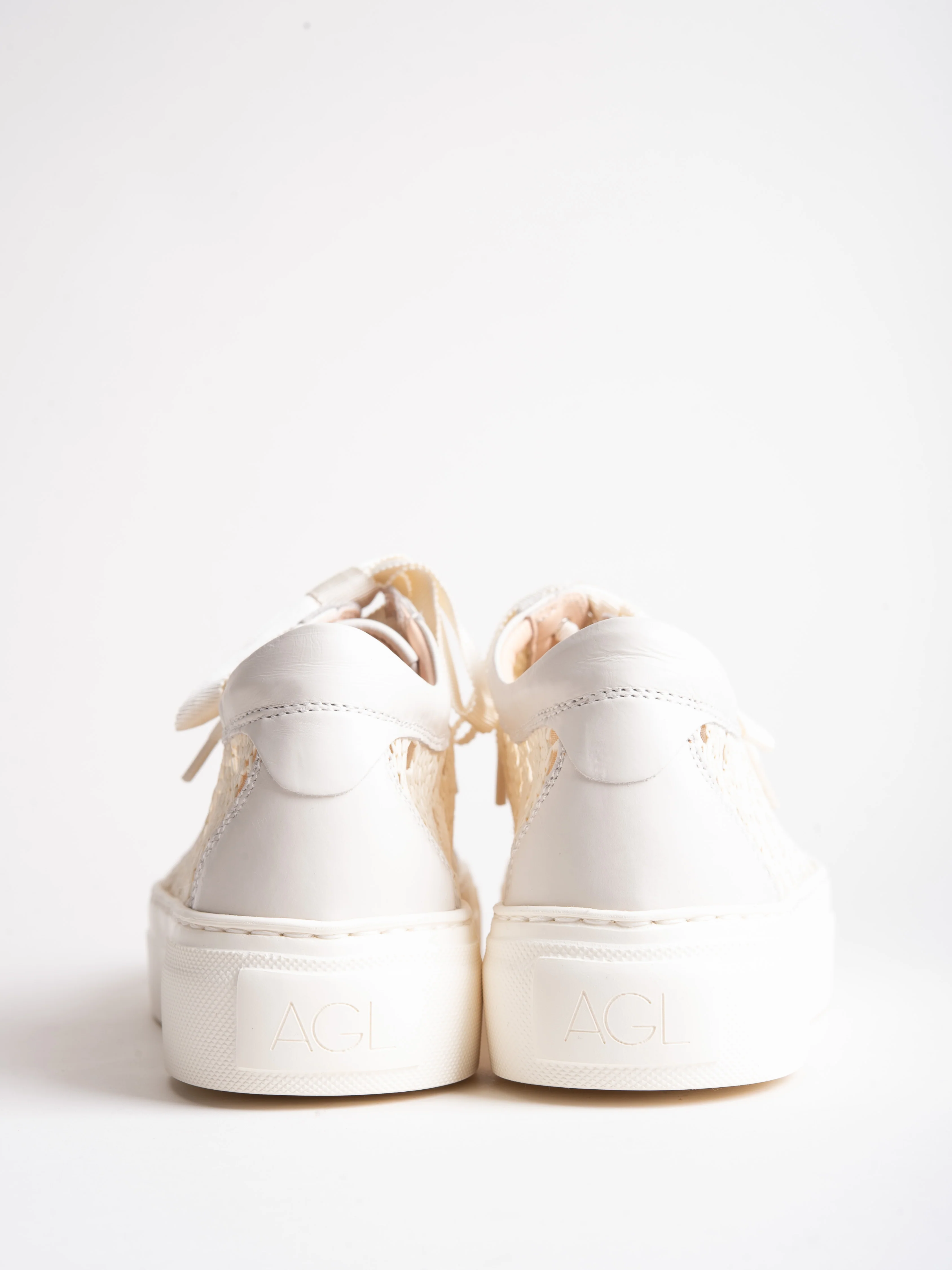 lace sneaker - off white - Image 5