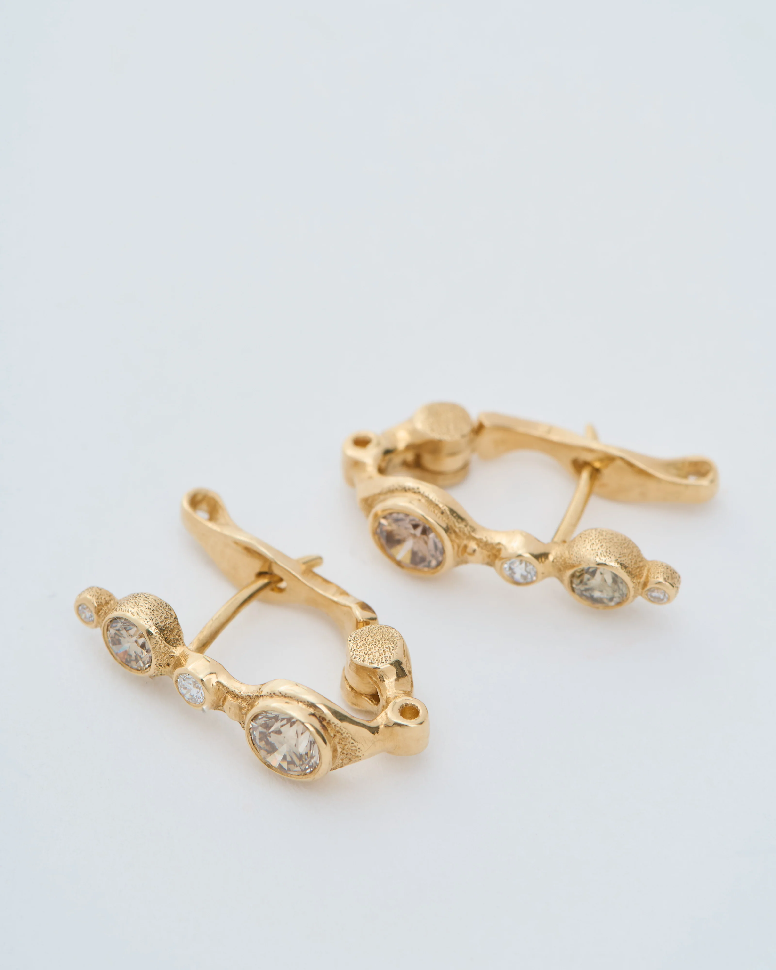gold and brown diamond earrings - Image 4