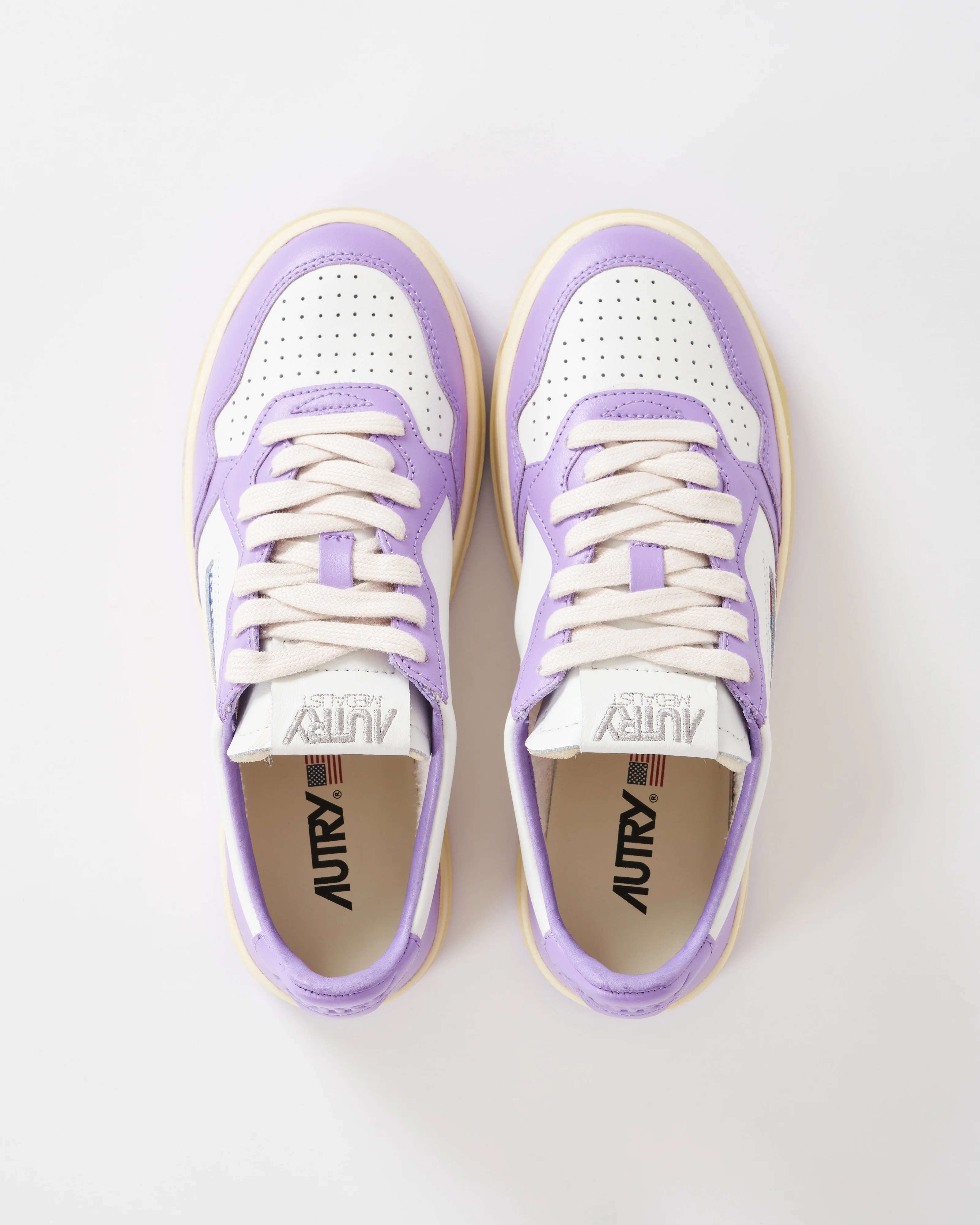 medalist low sneaker - Image 3
