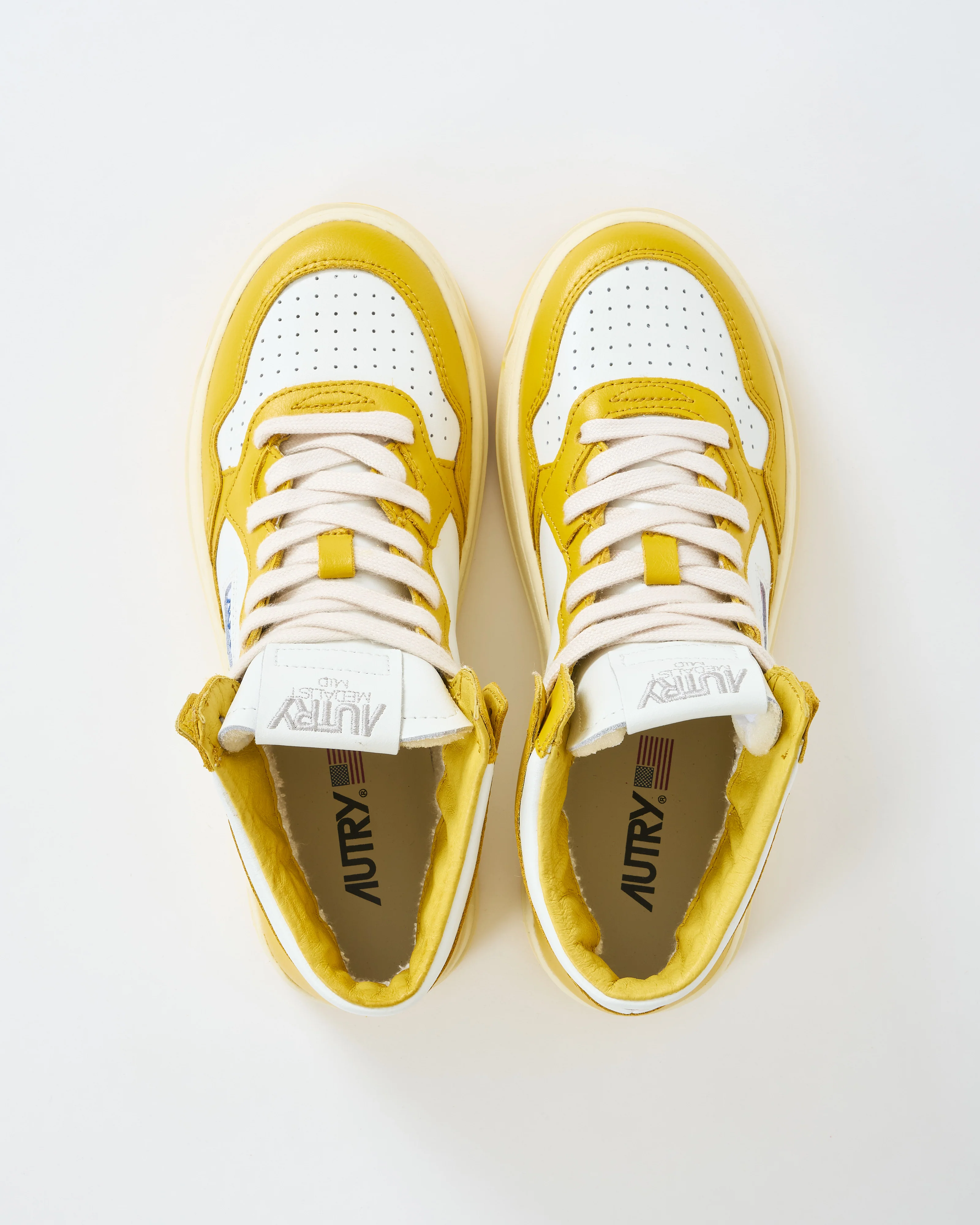 medalist mid sneaker - Image 4
