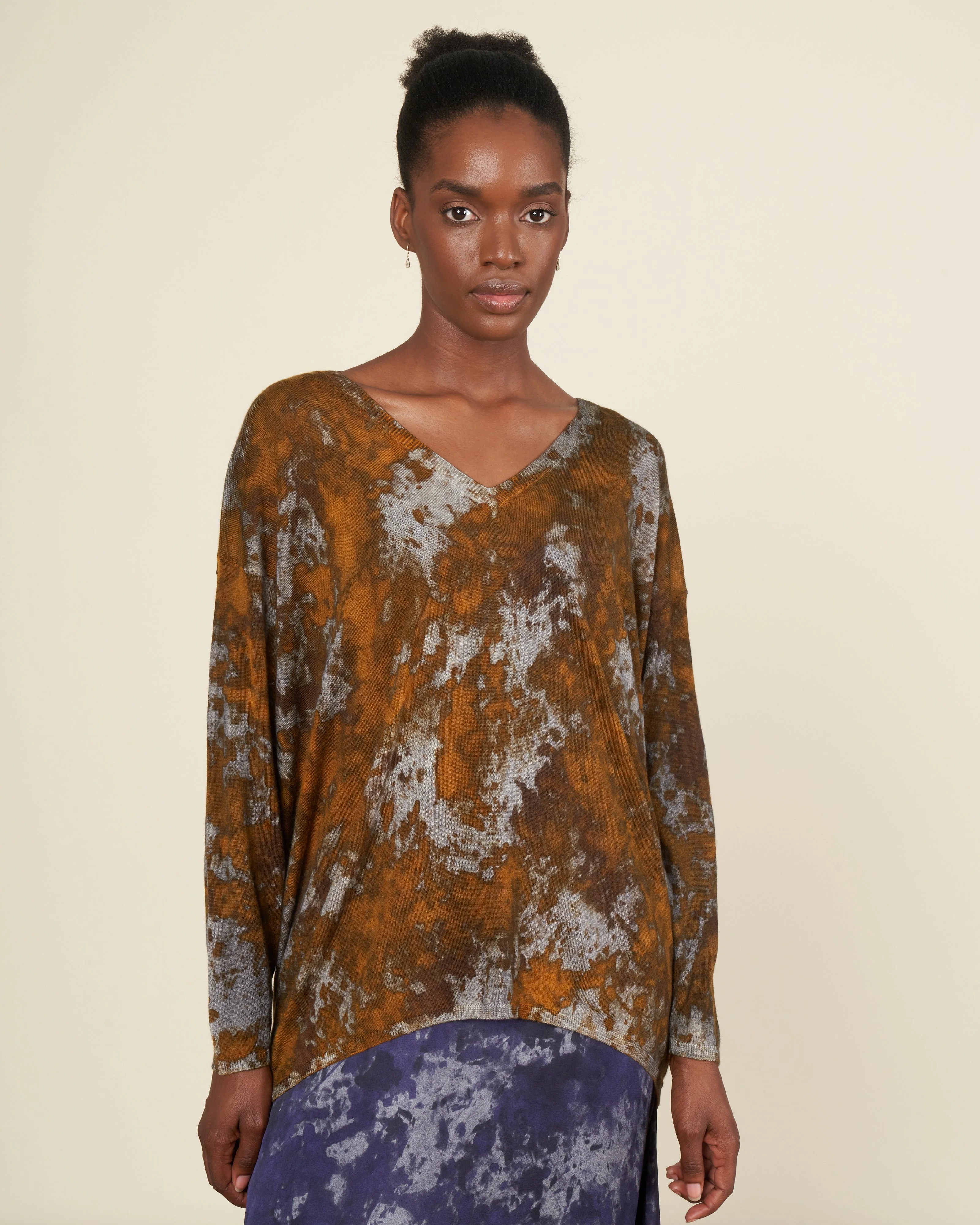 boreal oversize v neck pullover - cantharellus - Image 2