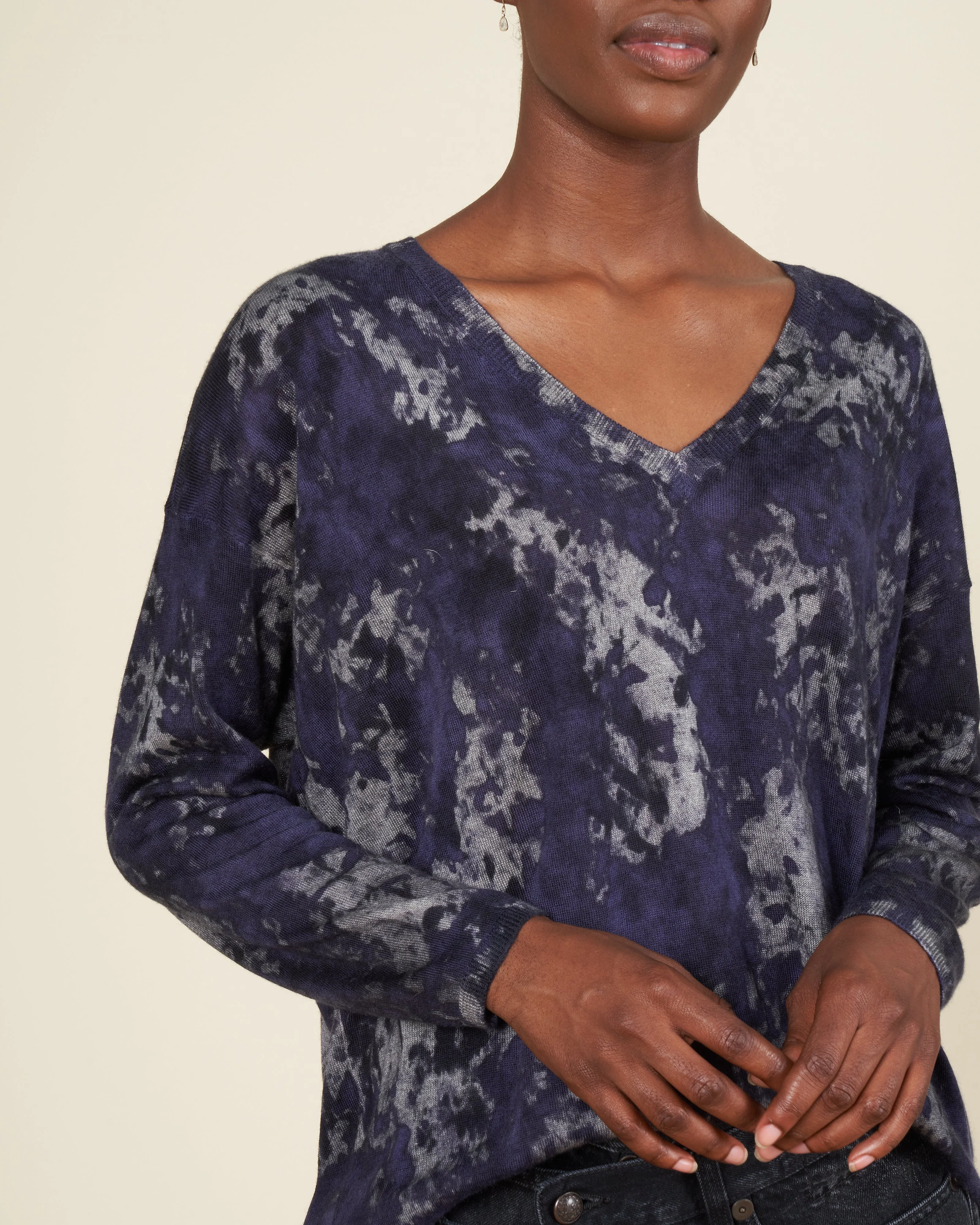 boreal oversize v neck pullover - prune - Image 5