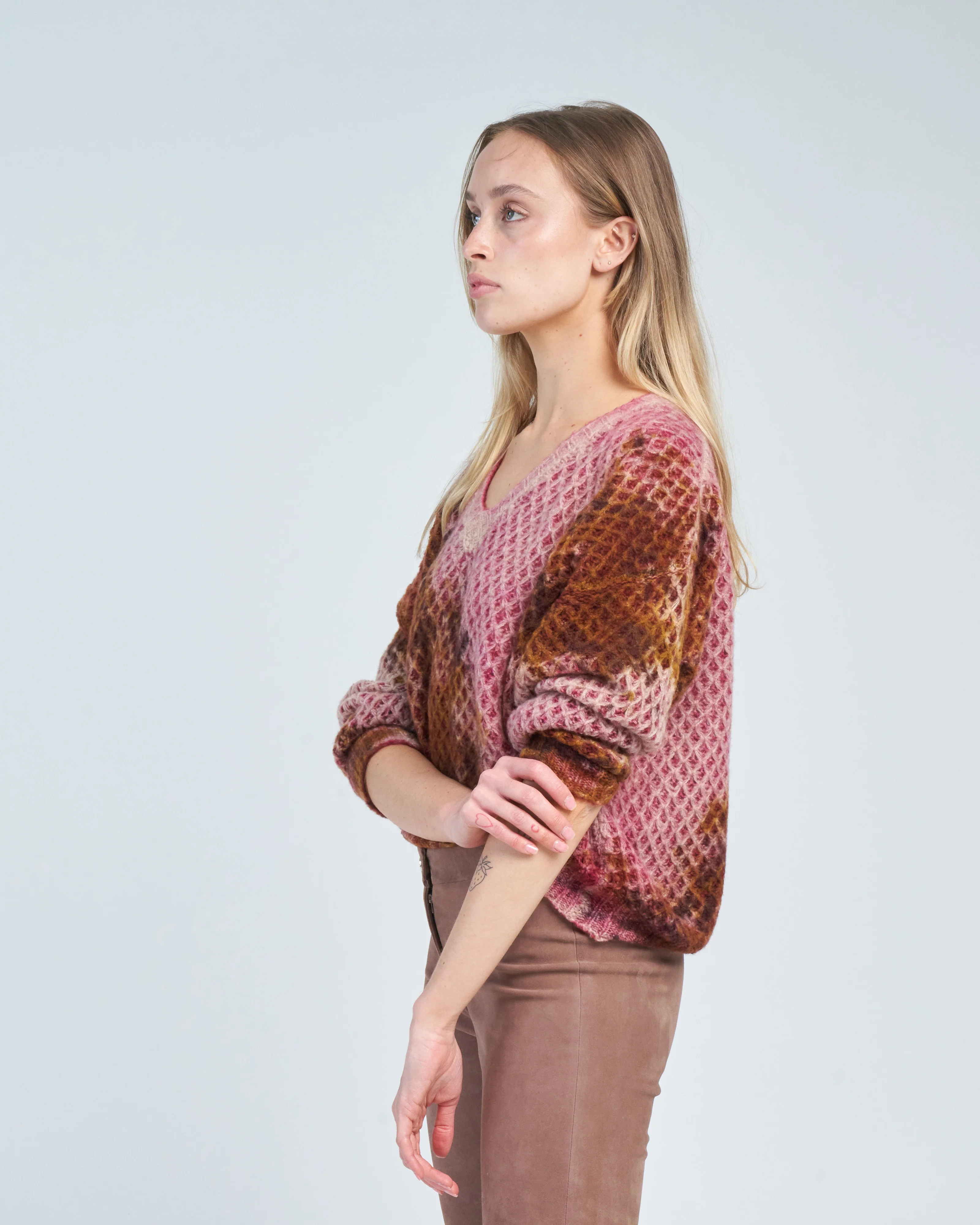 camel macro camouglage hive stitch v neck sweater - Image 3