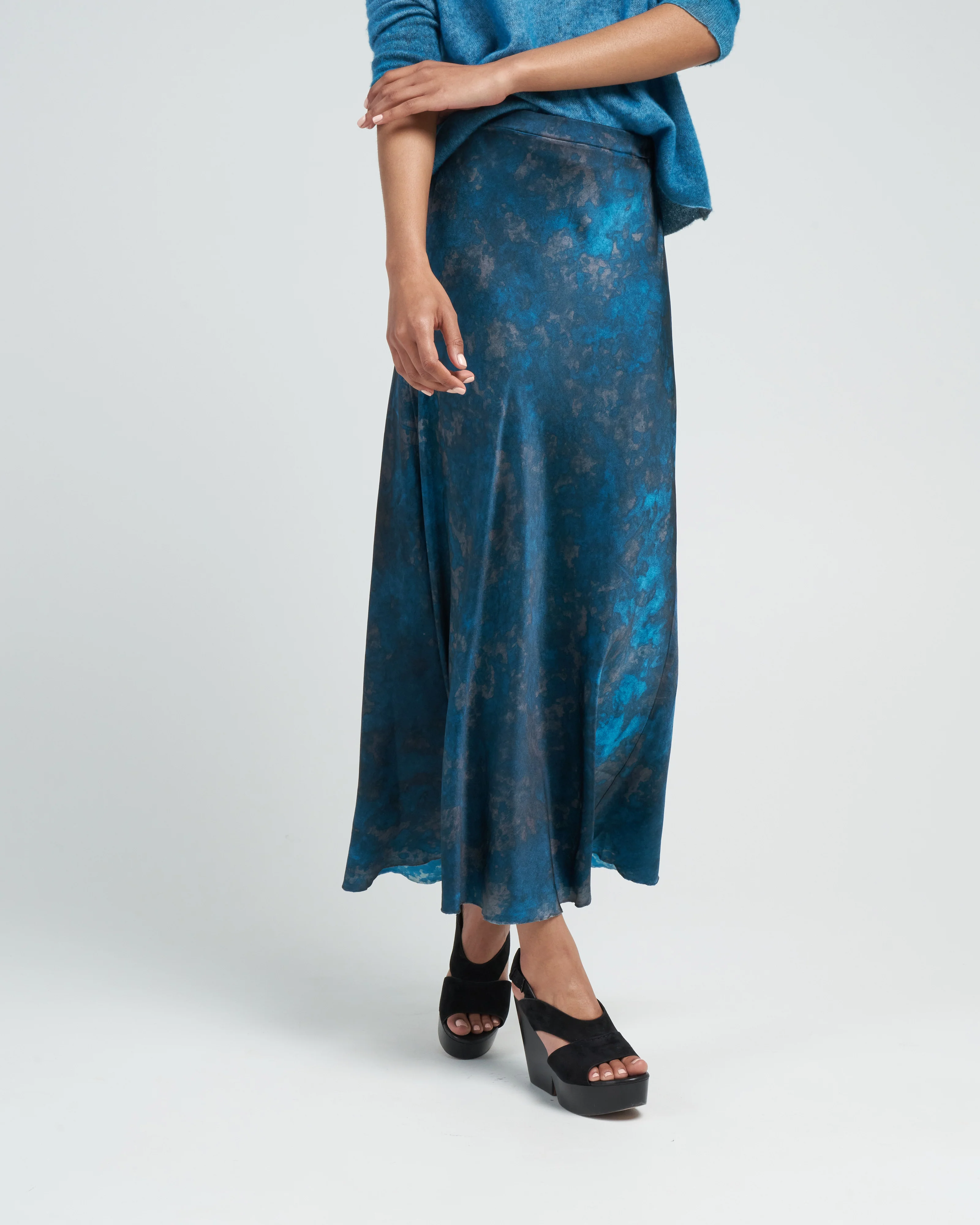 camouflage midi silk skirt - dark teal - Image 3
