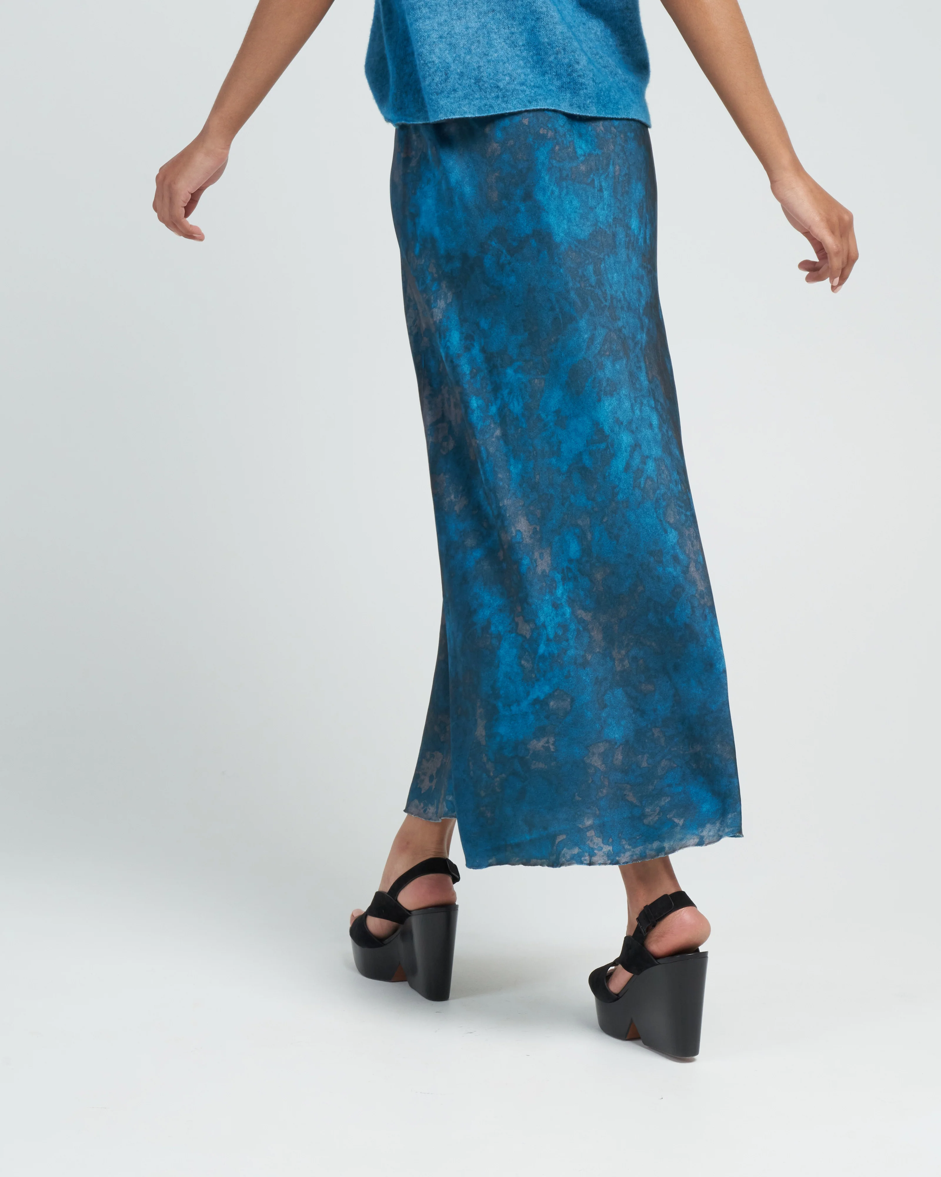 camouflage midi silk skirt - dark teal - Image 4