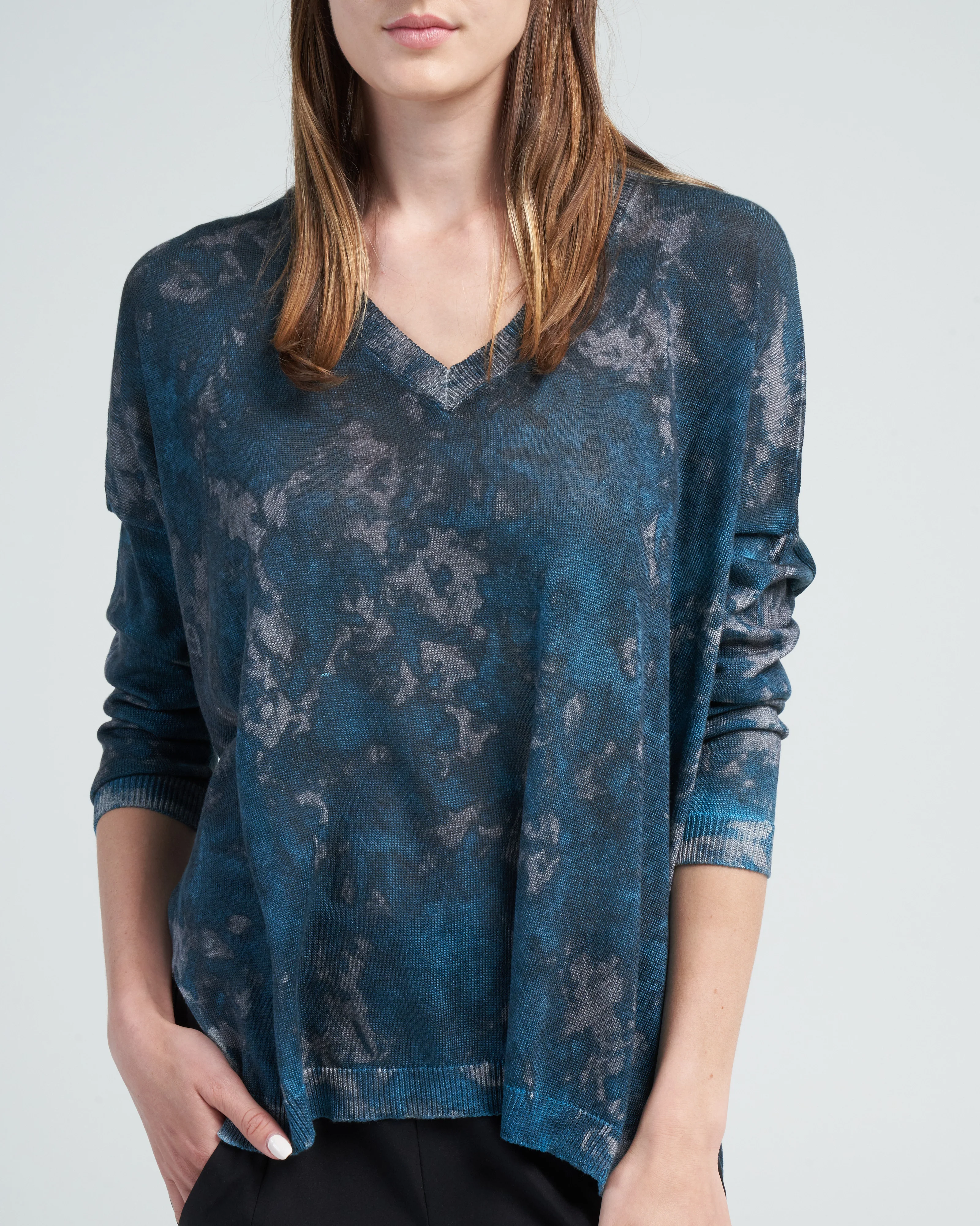 camouflage silk v neck over pullover - dark teal - Image 5