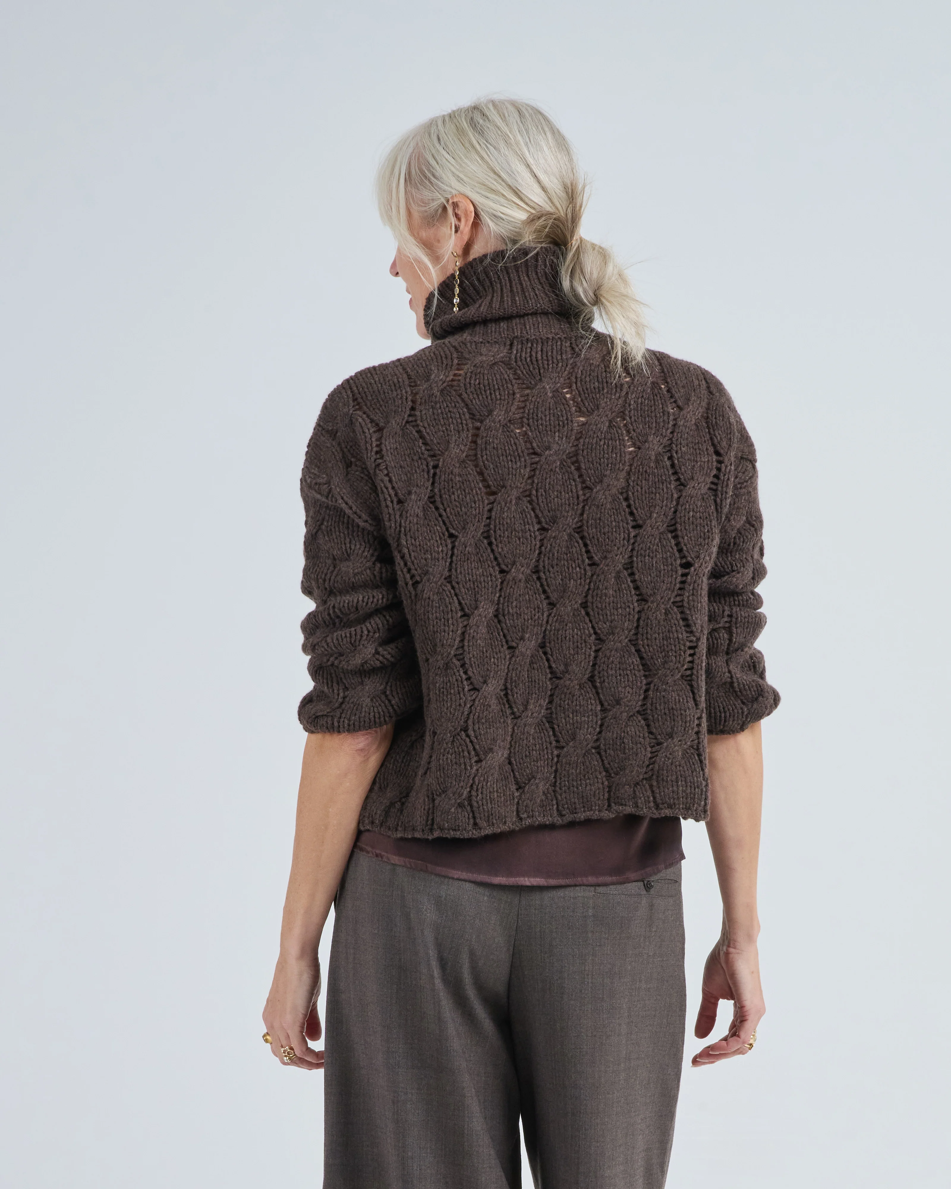 cashmere high neck pullover with diamond pattern - Image 5
